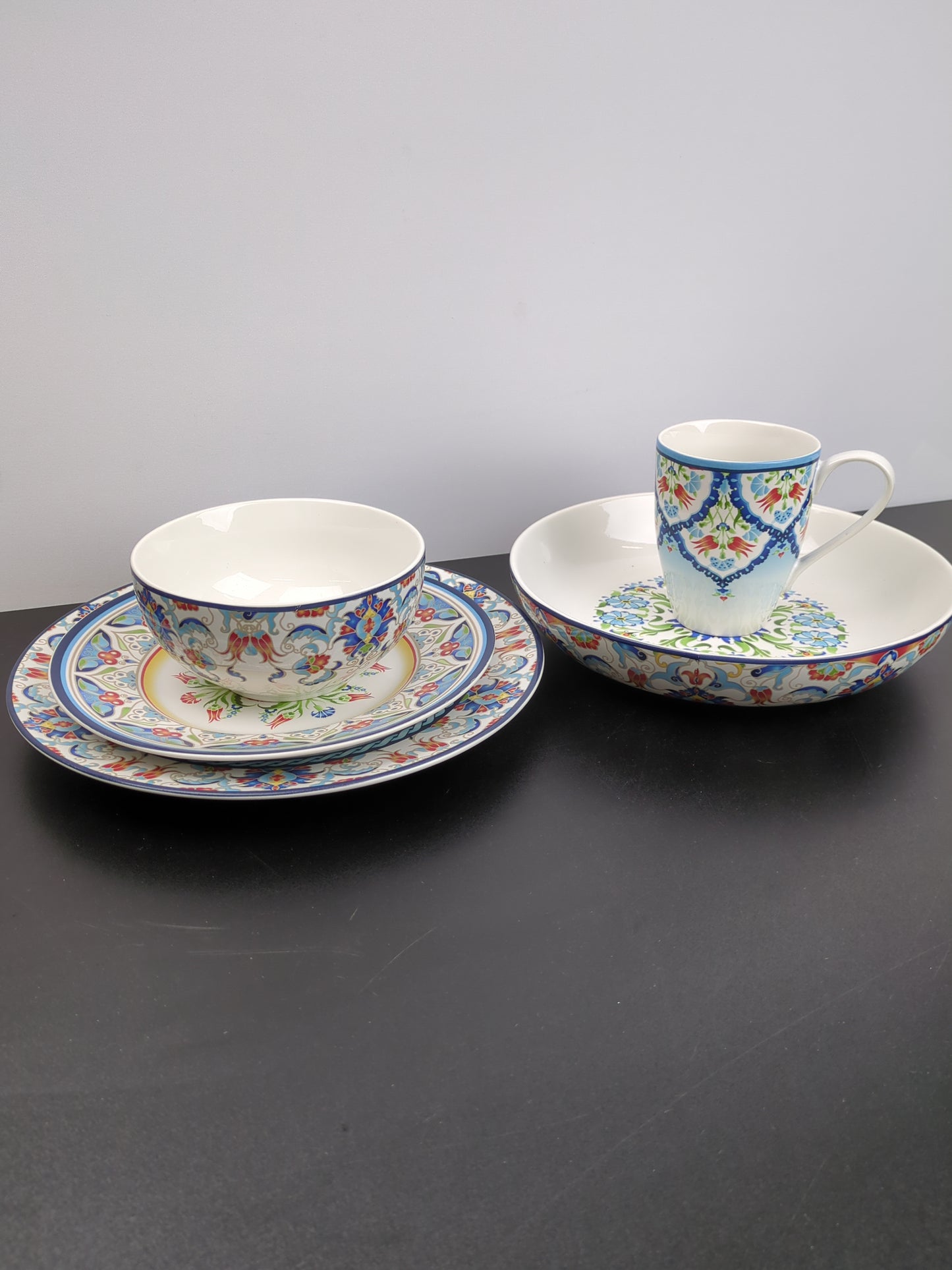 PTS TUNISIA DINNERWARE - Retail $59