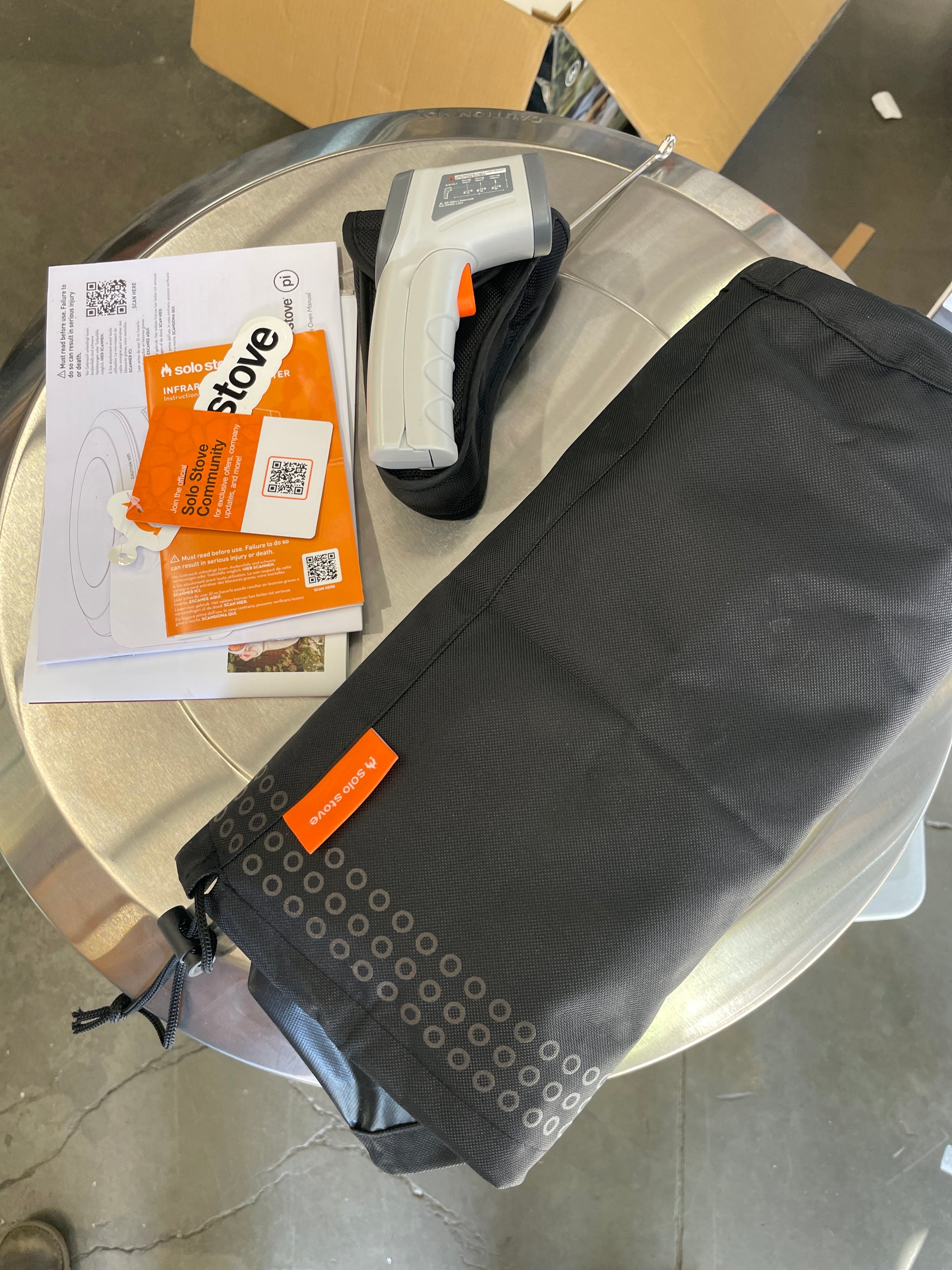 SOLO STOVE PIZZA OVEN - Retail $319