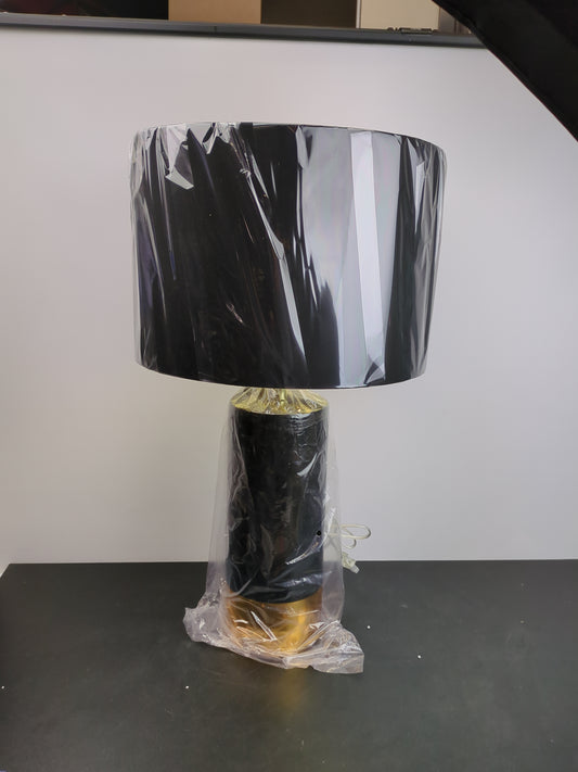VIENNA TABLE LAMP - Retail $114
