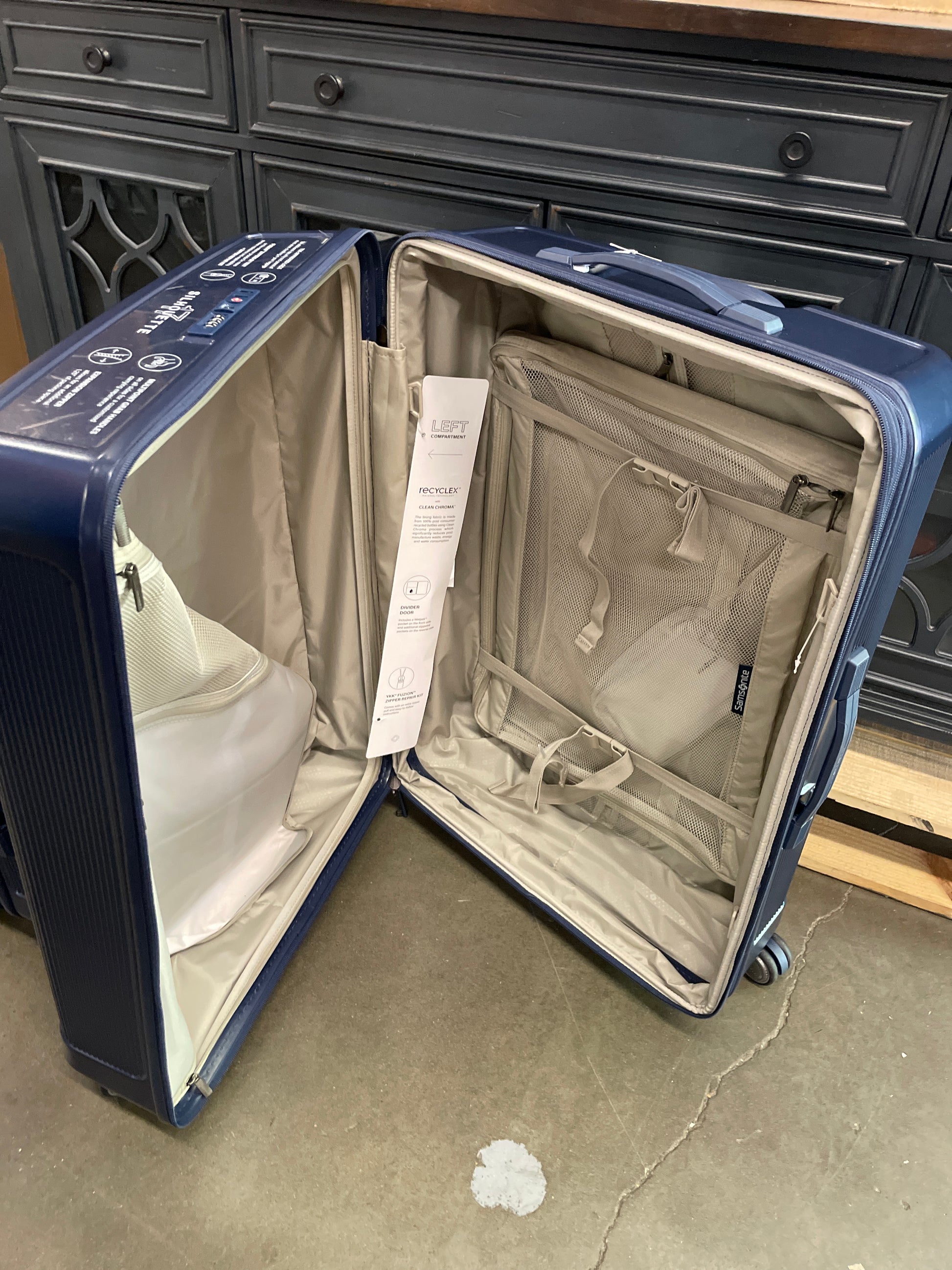 SAMSONITE SILHOUETTE - Retail $249