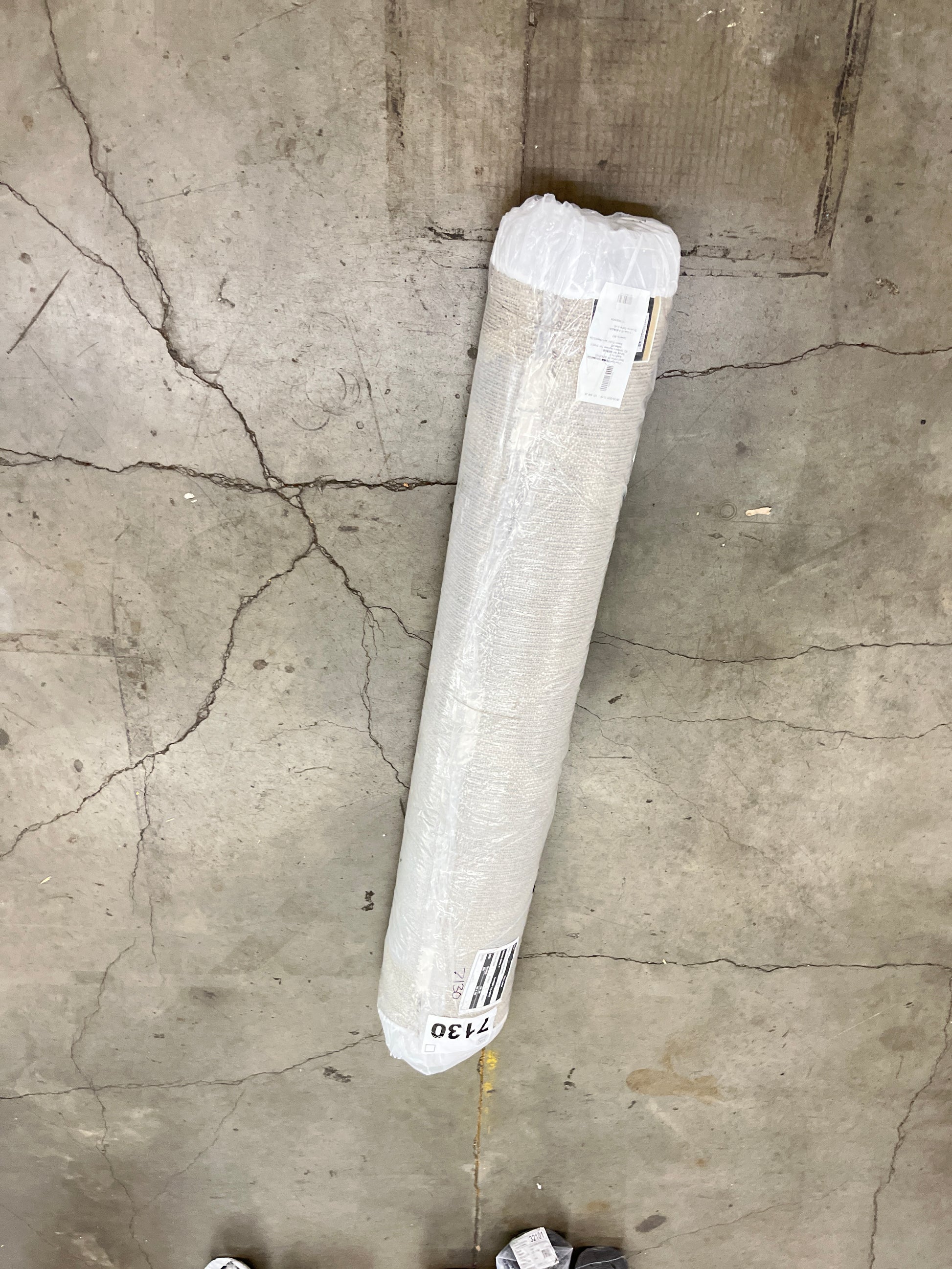 TV SHAG TILE GRY 5.3X7.5 - Retail $159