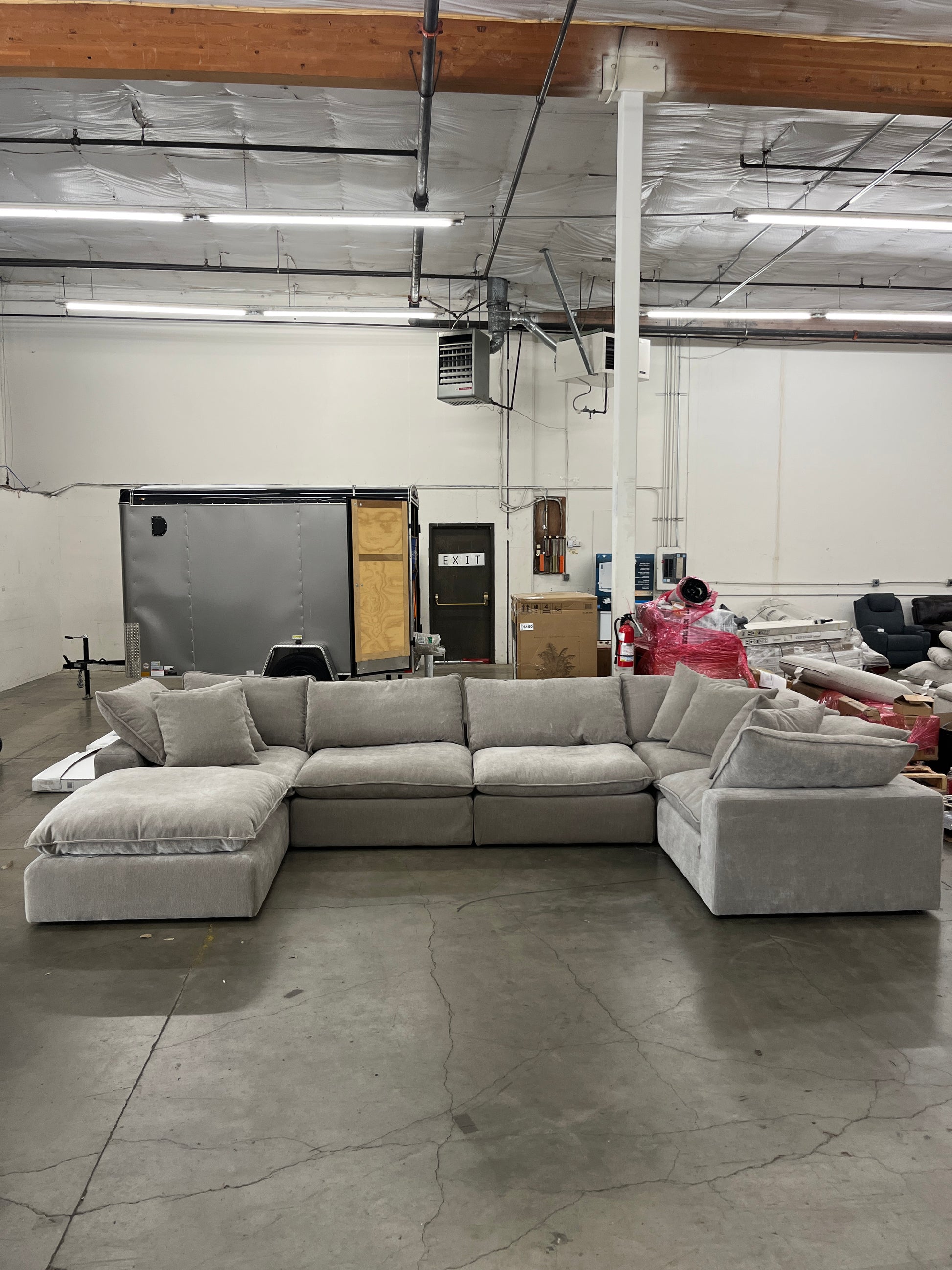 Thomasville Lowell 8-piece Modular Sectional - Retail $2399