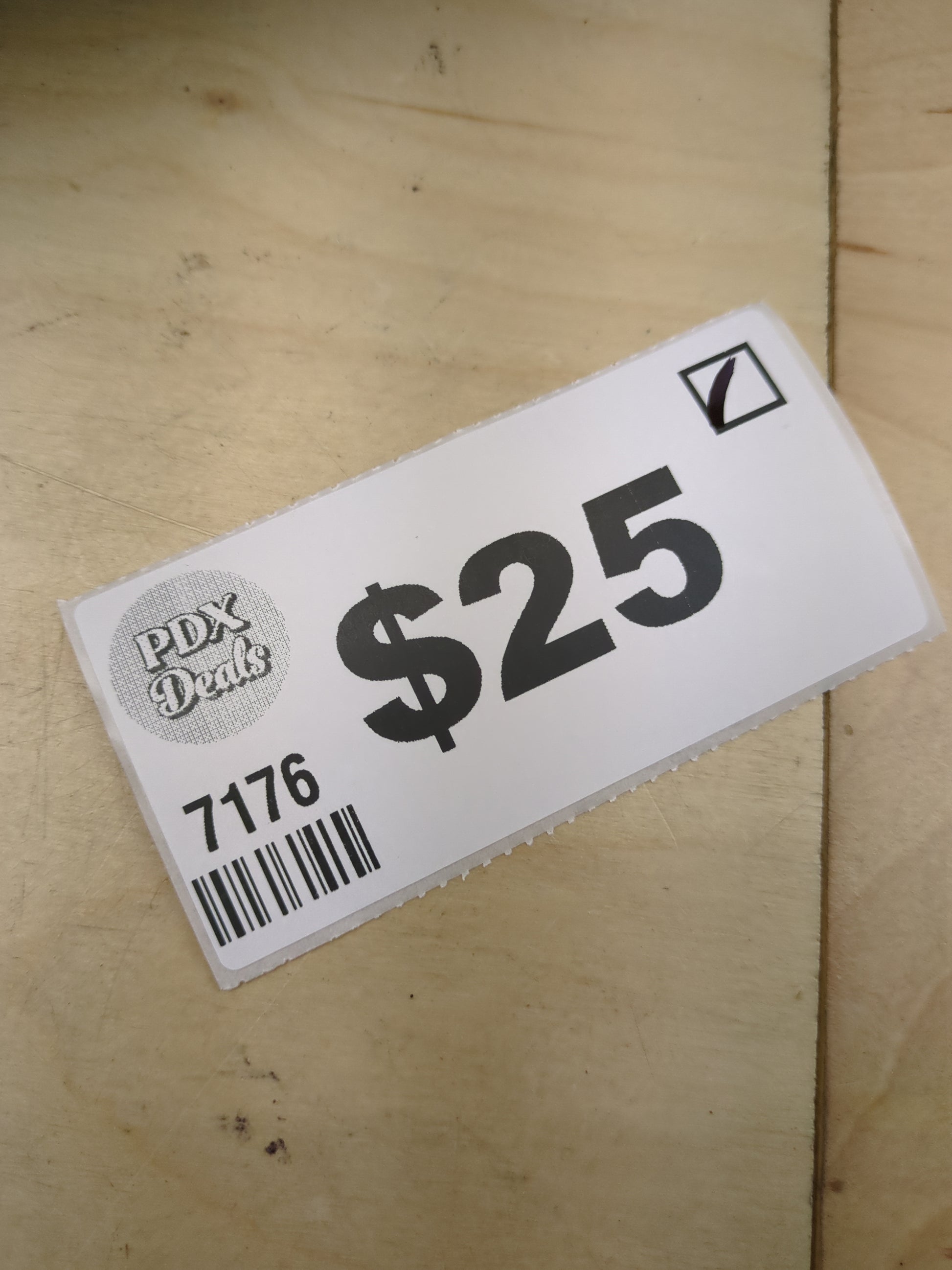 Disney Halloween Mickey and Minnie Pumpkin Greeter - Retail $99