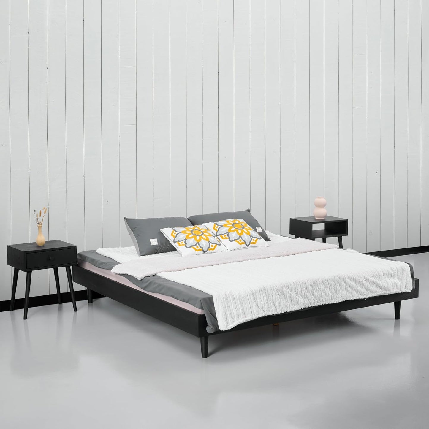 NEW - NTC QUEEN Fly Wooden Bed Frame Without Headboard, Solid Oak and Rubber Wood Foundation with Silent Slats and Wood Central Supports, 1000 Lb Capacity, Effortless Assembly, Queen - Burnt Black - Retail $200
