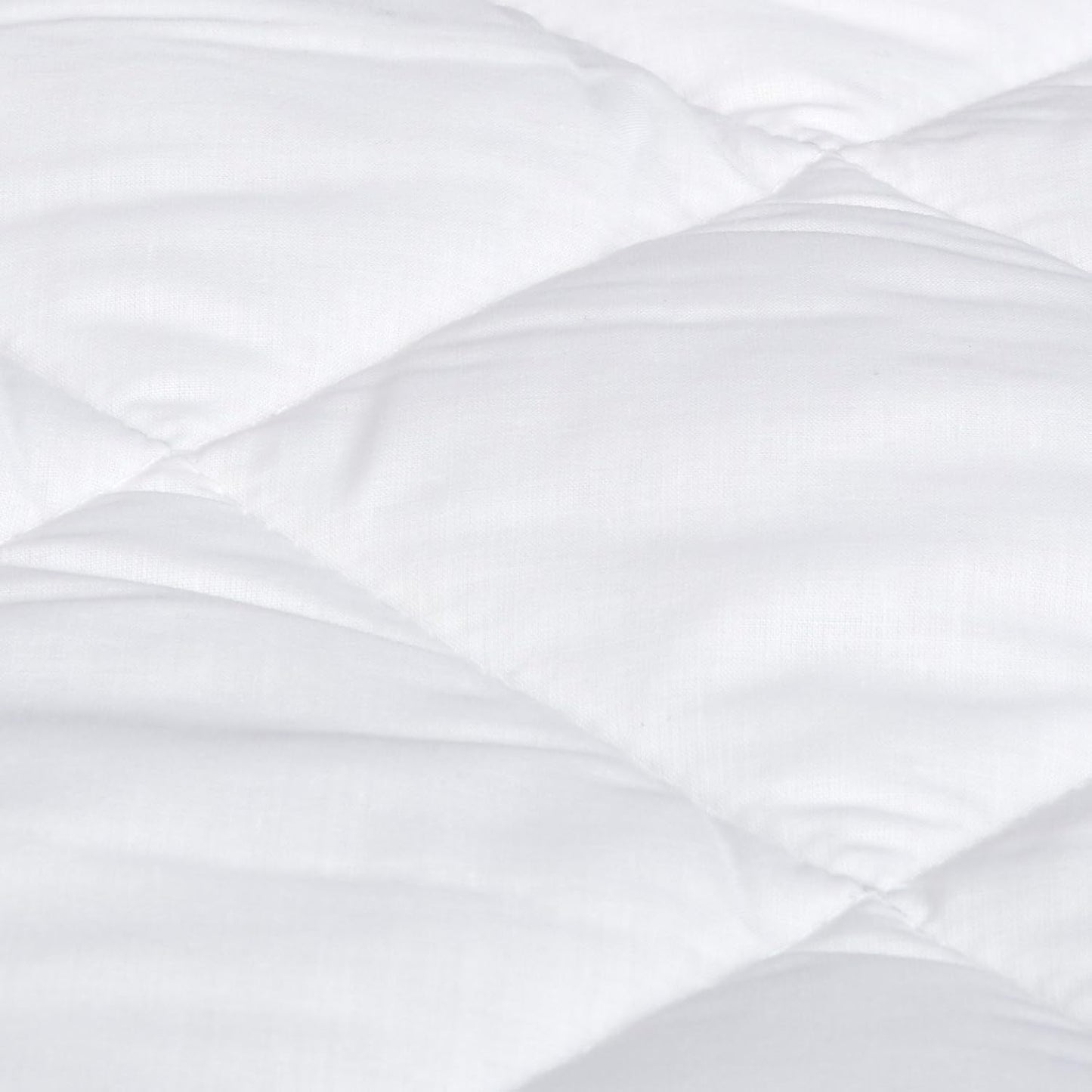 Amazon Basics Hypoallergenic Quilted Mattress Topper Pad, 18 Inches Deep, Twin XL, White