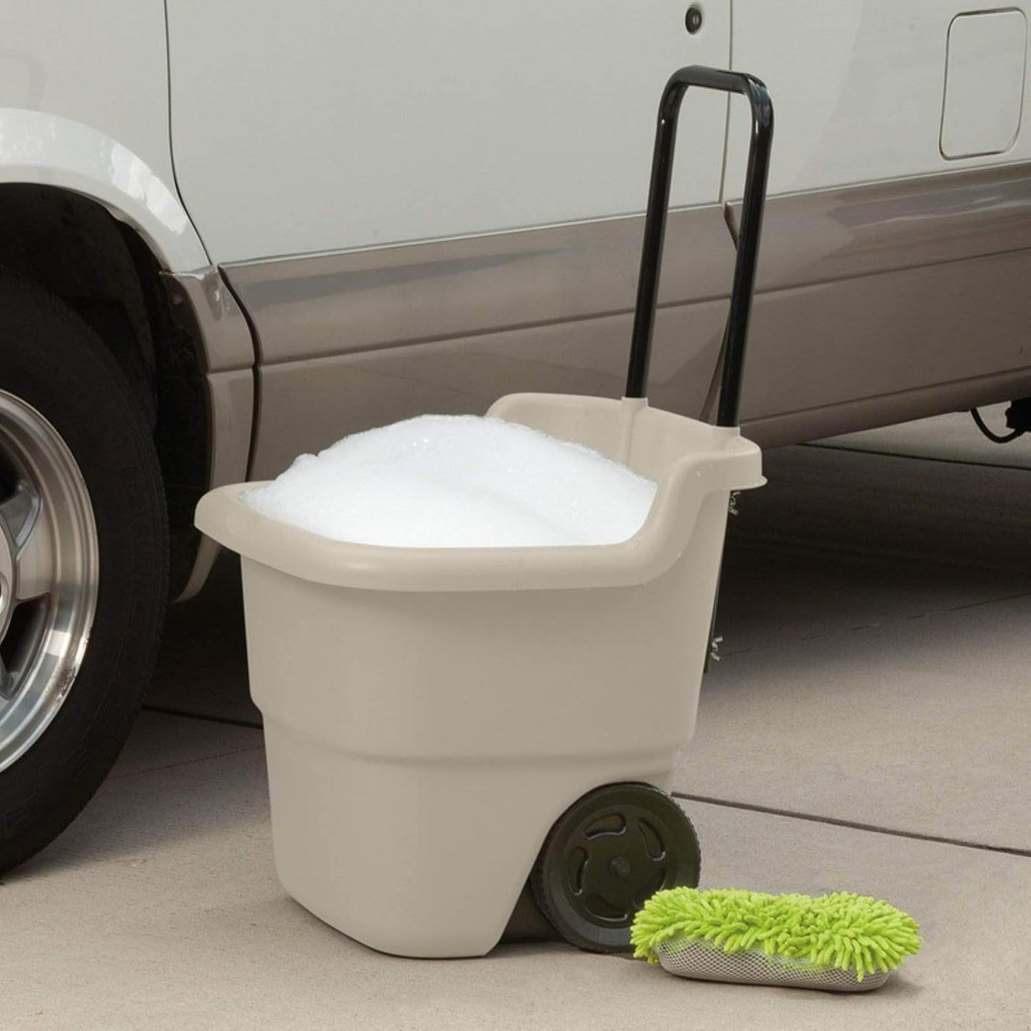 NEW - Suncast Resin 15.5 Gallon Multi-Purpose Cart with Wheels, Brown,Taupe - Retail $39