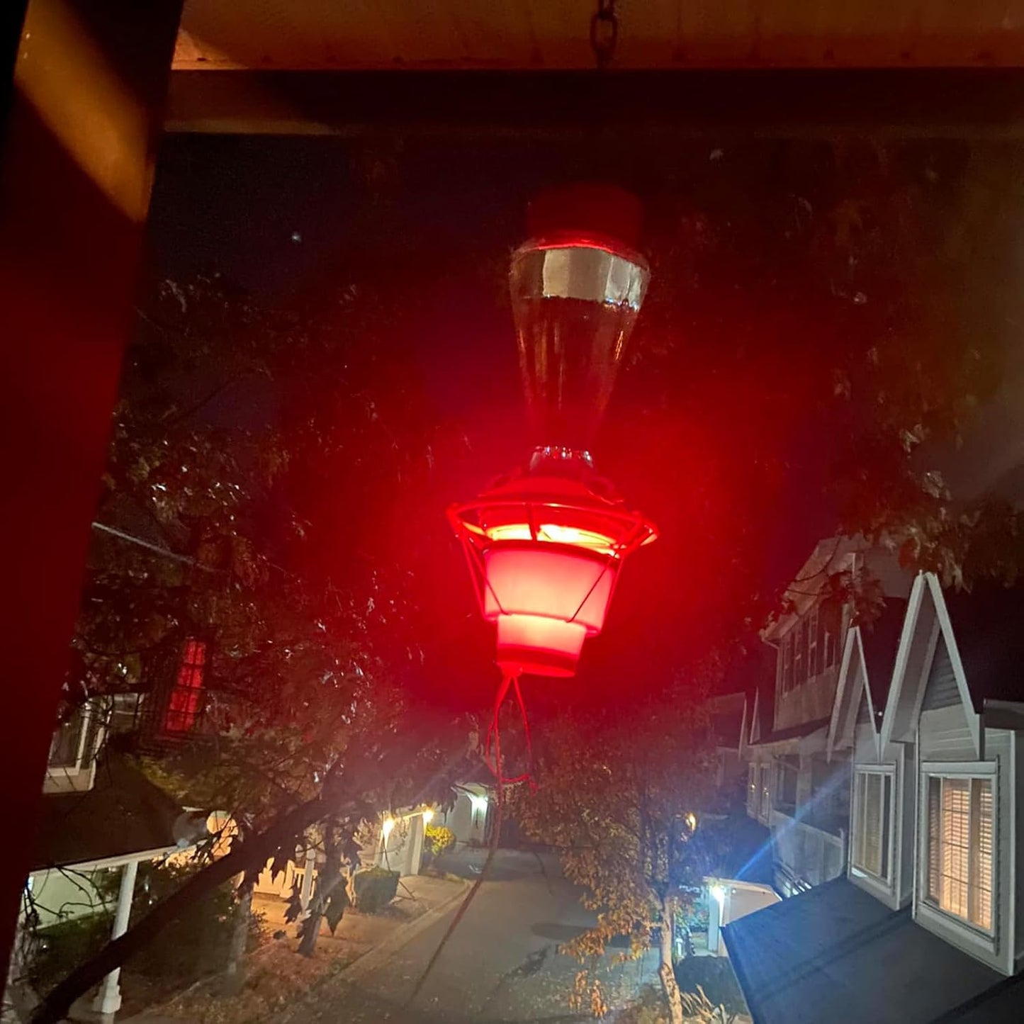 Hummingbird Feeder Heater for Outdoors, Bird Feeder Heater Backyard Hearth Hummingbird Feeder Heater Attaches to The Bottom of an Existing Feeder