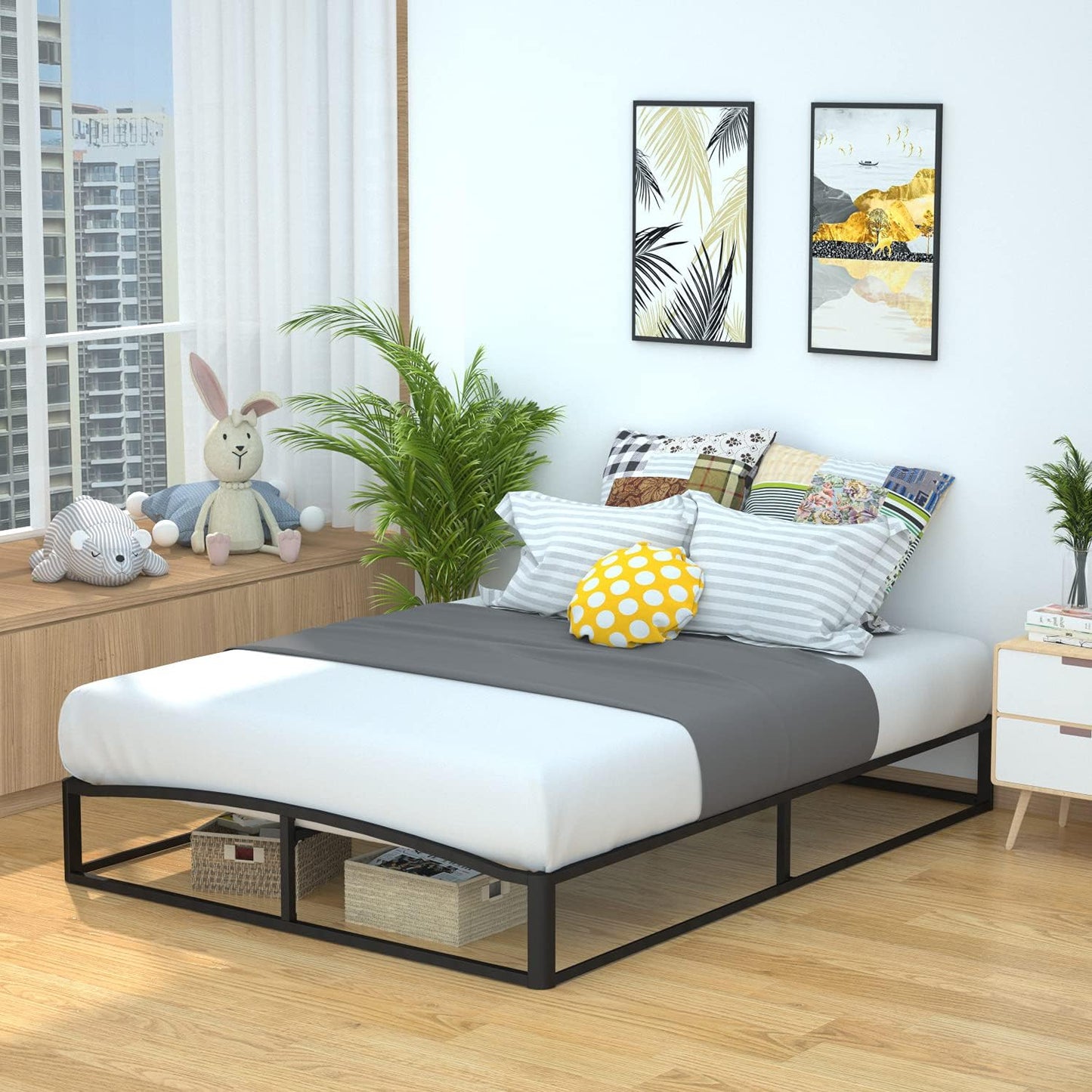 NEW - Amazon Basics QUEEN Metal Platform Bed Frame with Wood Slat Support, 10 Inches High, Black - Retail $137