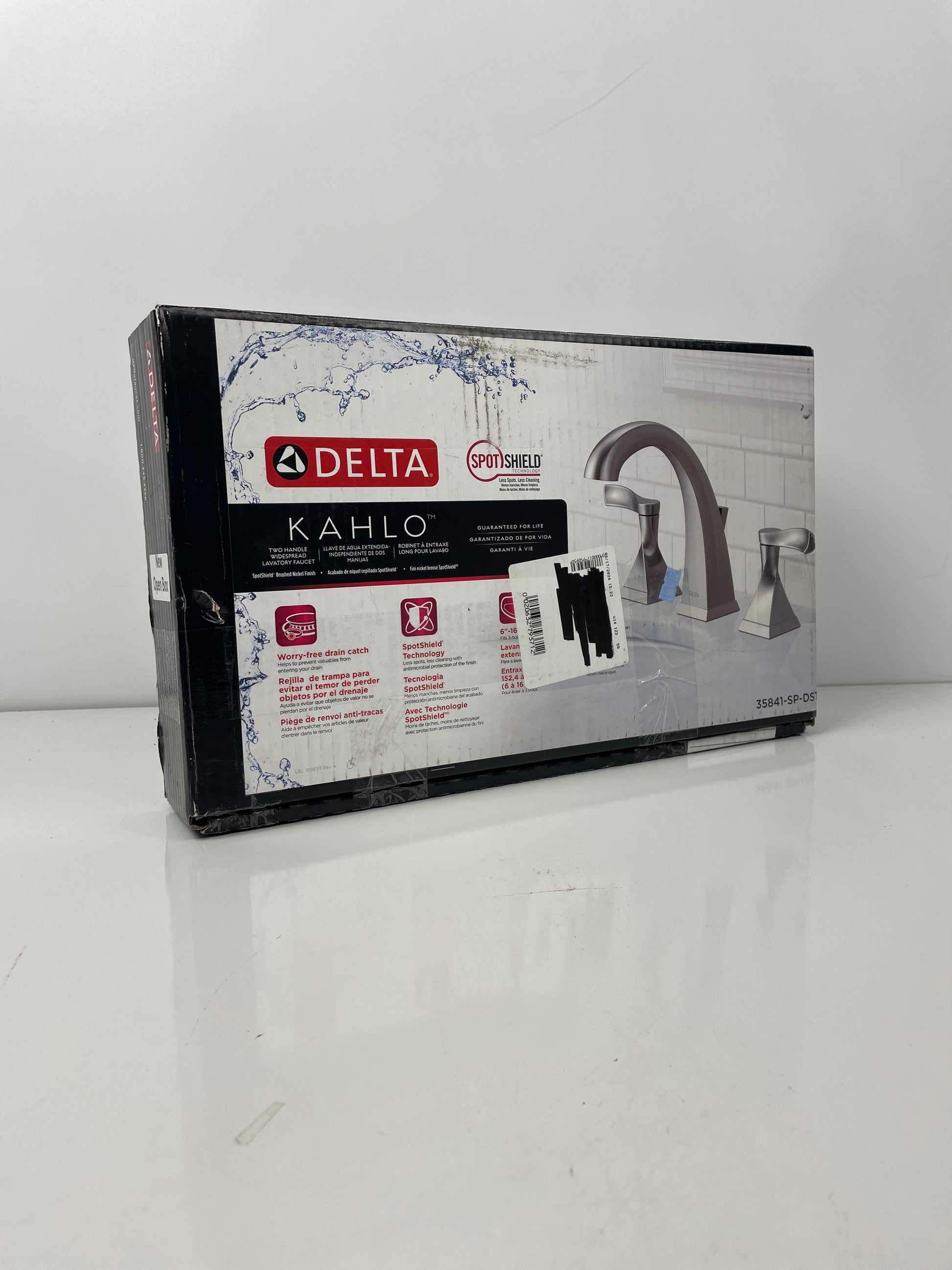 DELTA 'KAHLO' WIDESPREAD - Retail $134