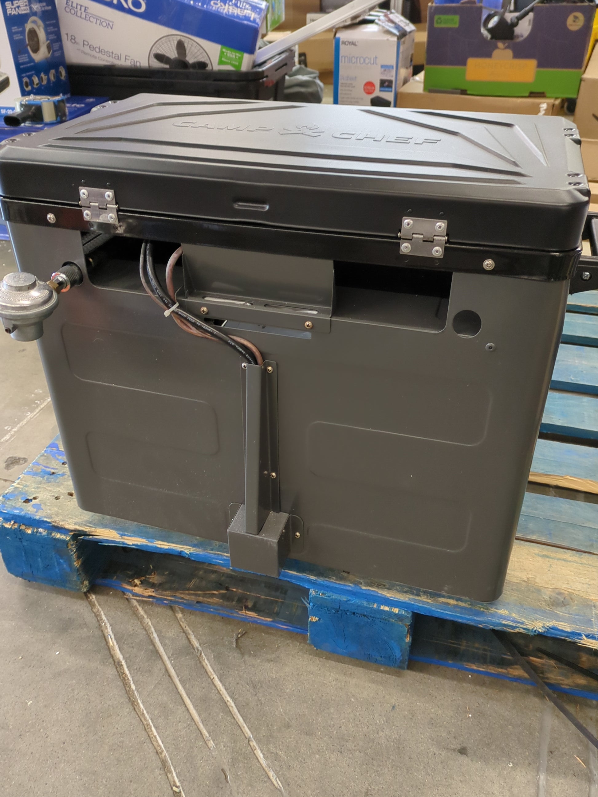 CAMP CHEF OUTDOOR OVEN - Retail $249