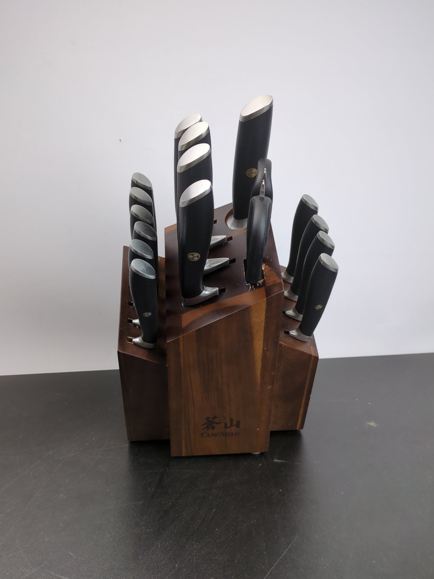 Cangshan L Series 17-Piece Shan German Steel Forged Knife Set - Retail $269