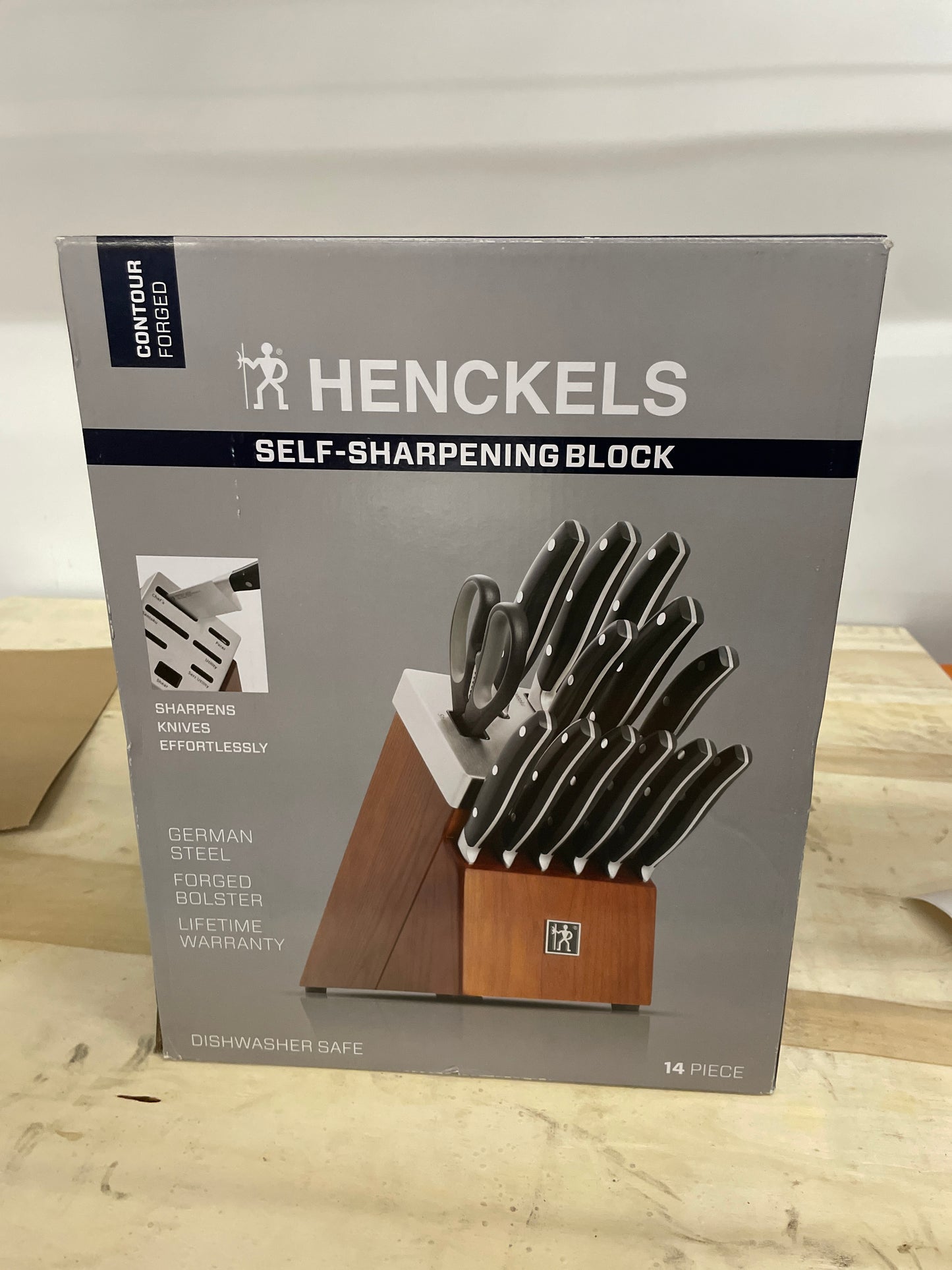 HENCKELS 14PC COUNTOUR - Retail $149