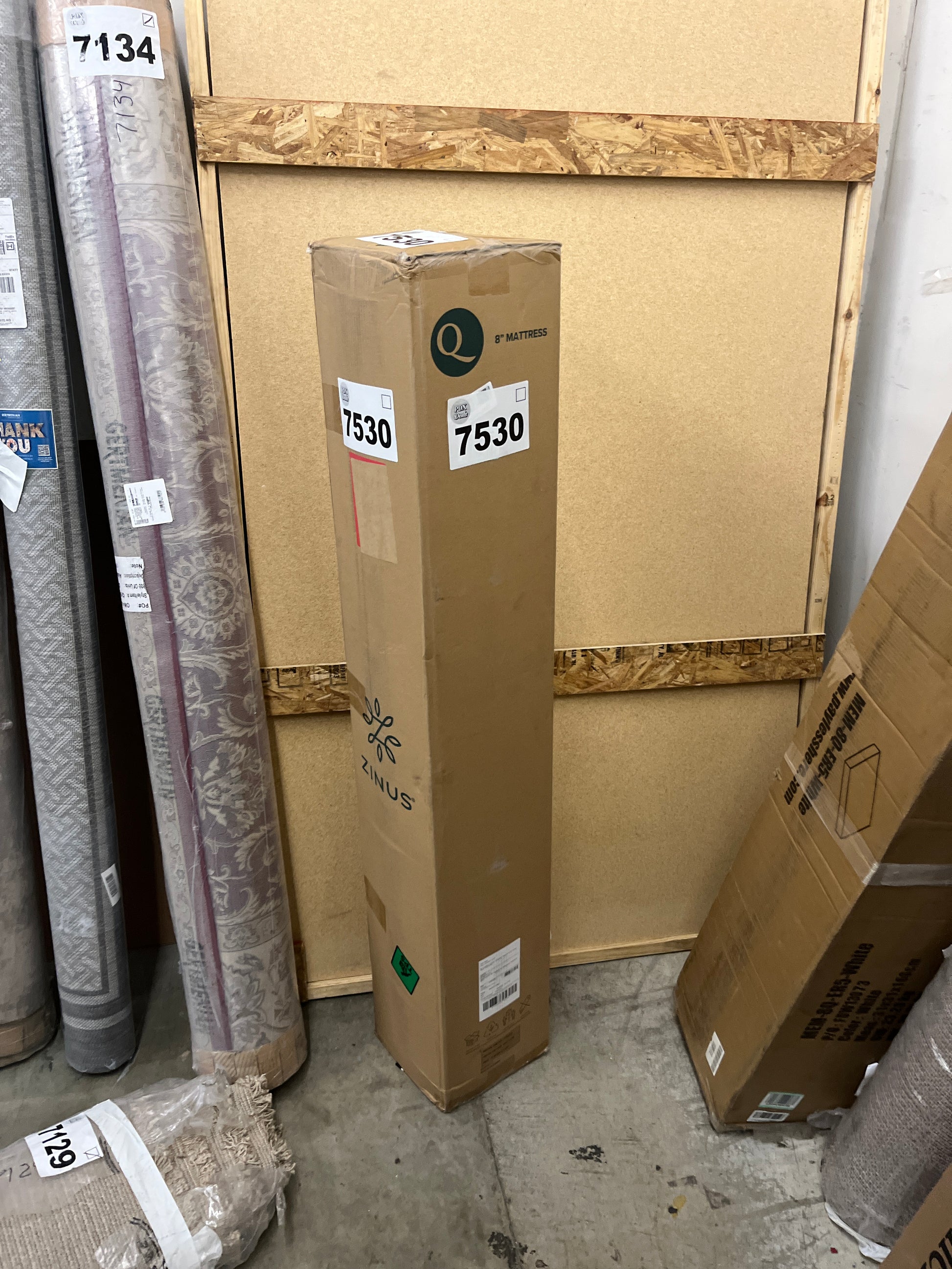 ZINUS 8 Inch Green Tea Memory Foam Mattress [New Version], Queen, Fiberglass free, Medium Firm Feel, Zoned Pressure Relief, Certified Safe Foams & Fabric, Mattress in A Box - Retail $250