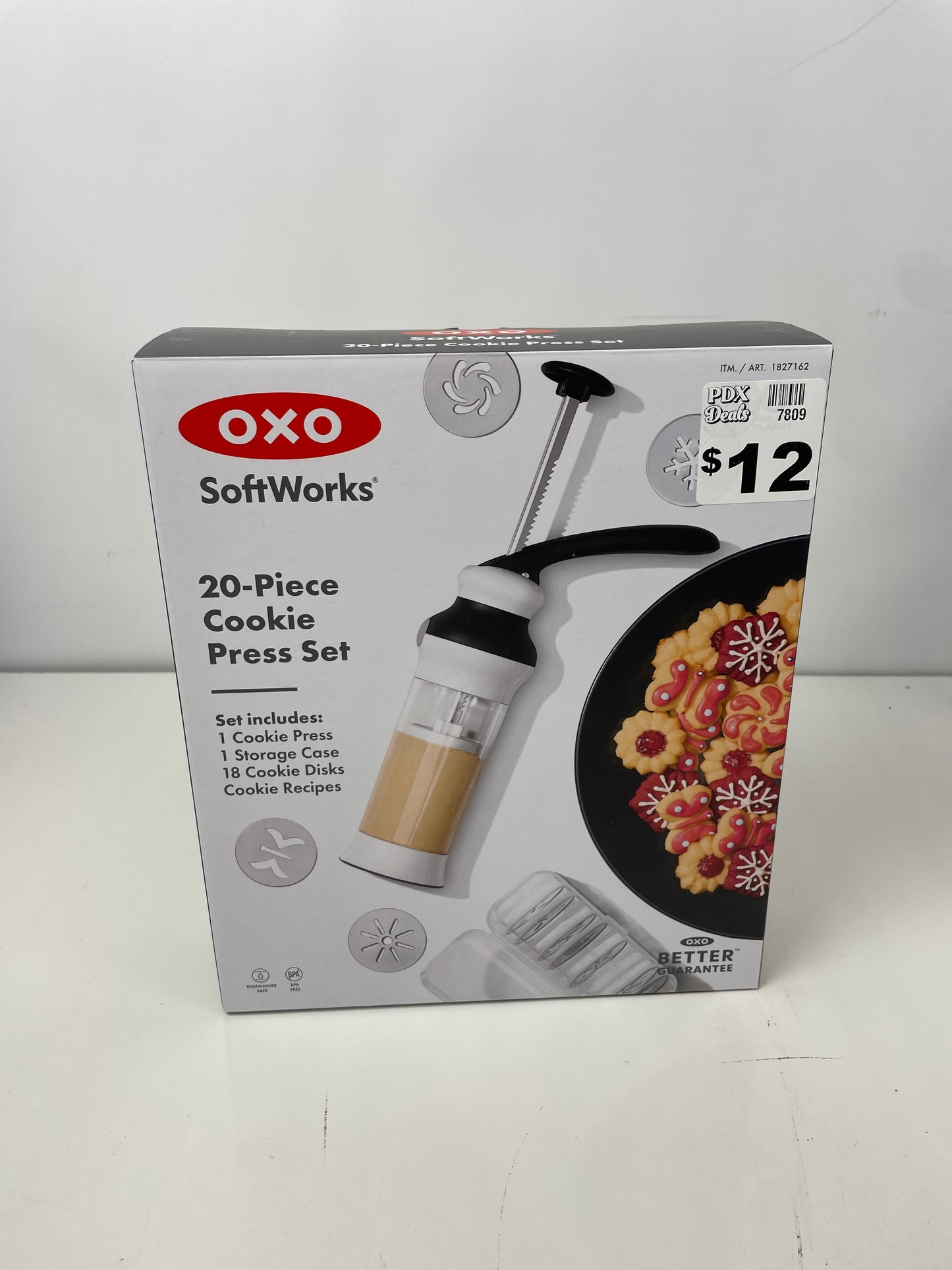 OXO COOKIE PRESS SET - Retail $24