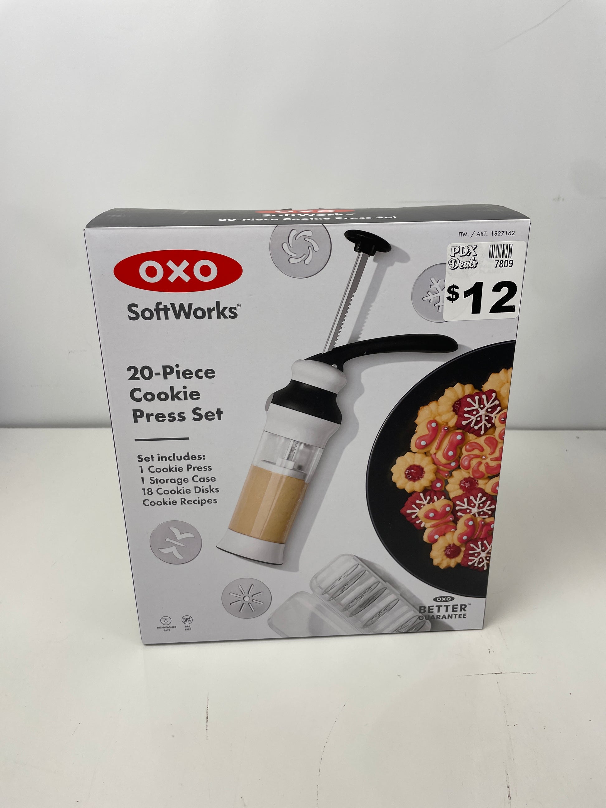 OXO COOKIE PRESS SET - Retail $24