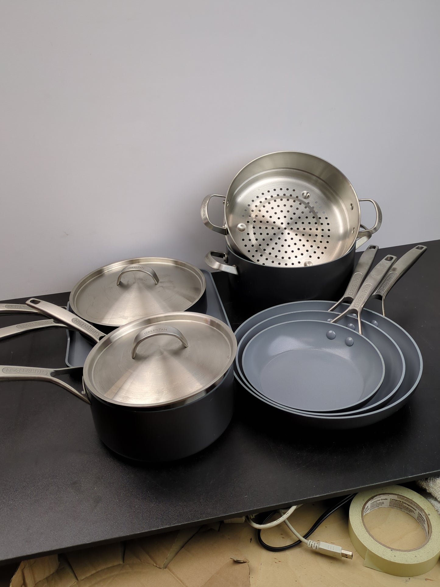 GREENPAN PARIS PRO 14PC - Retail $299