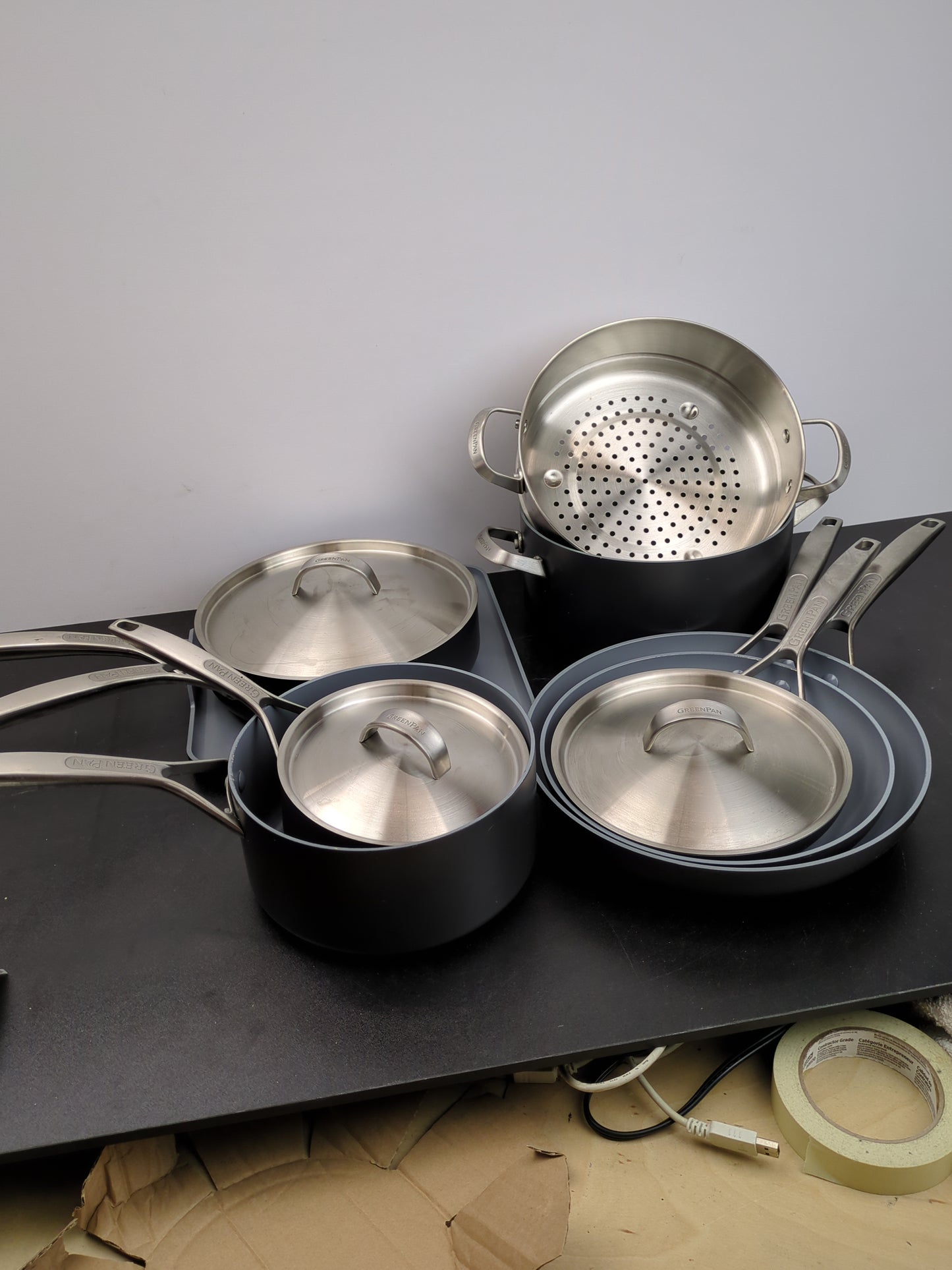 GREENPAN PARIS PRO 14PC - Retail $299