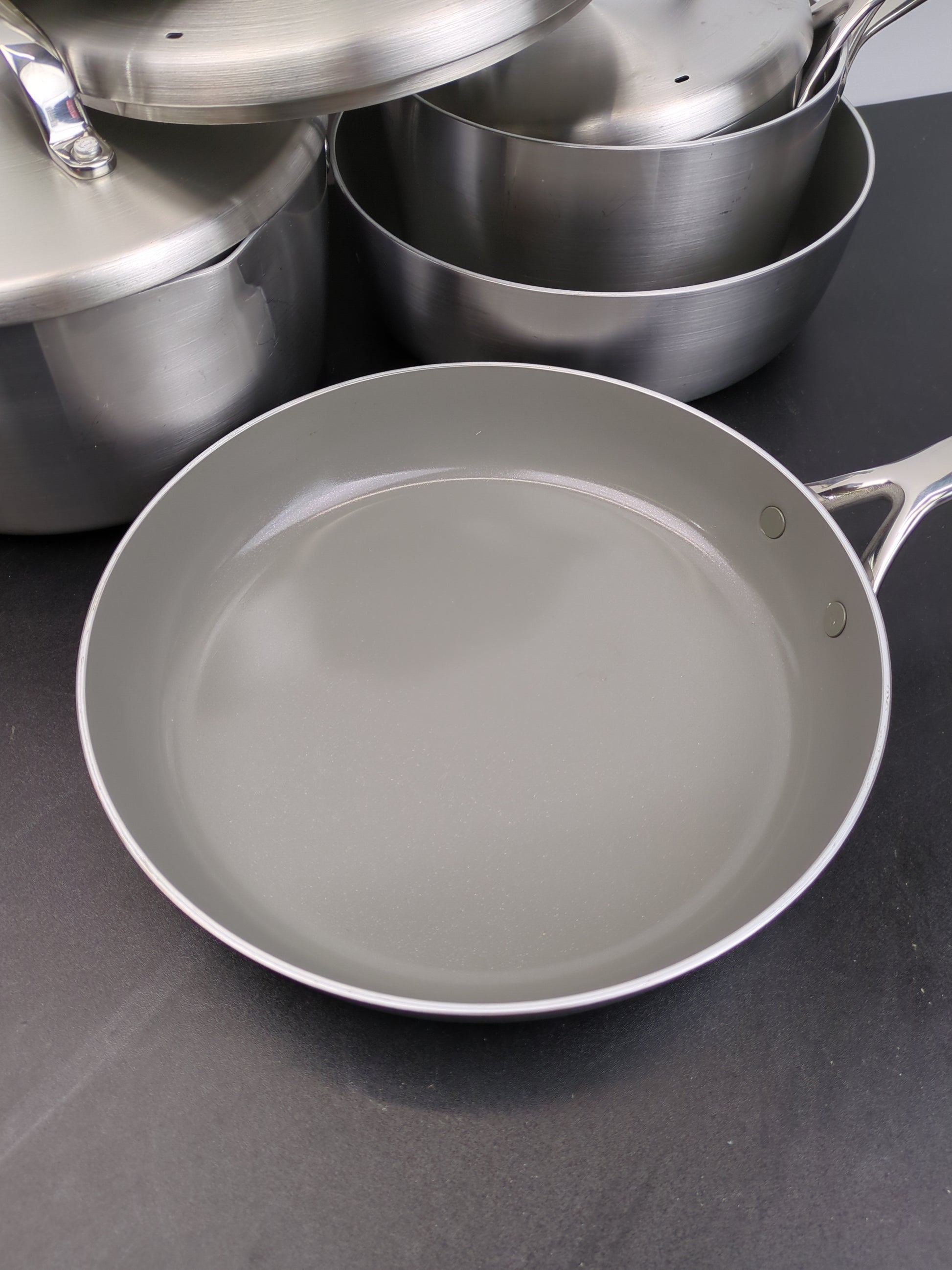 GREENPAN GP5 CERAMIC NON- - Retail $379