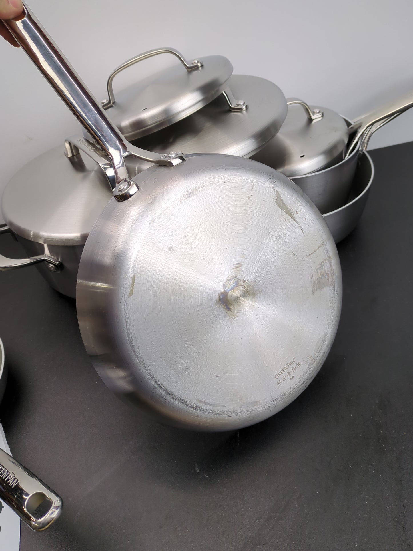 GREENPAN GP5 CERAMIC NON- - Retail $379