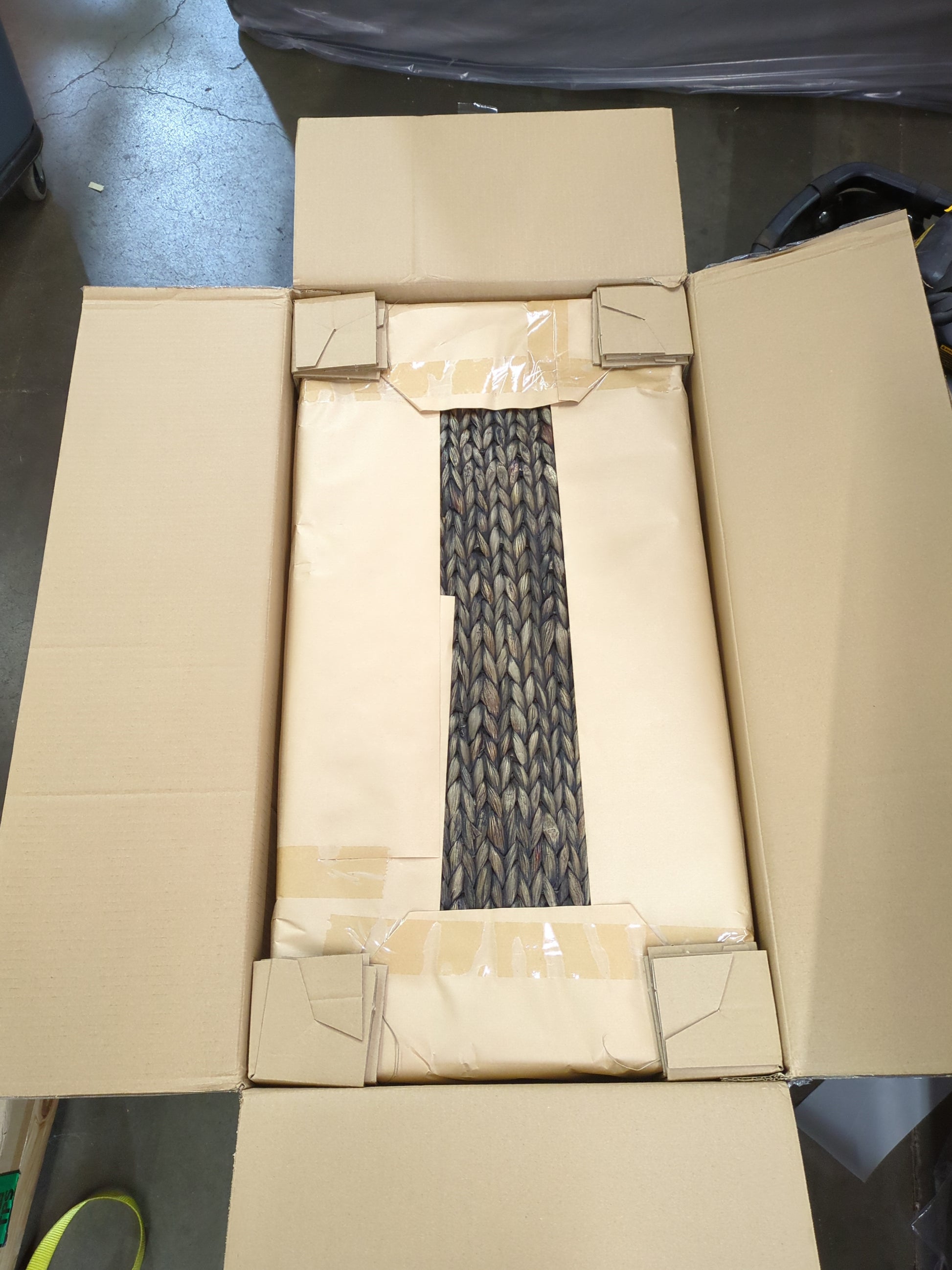 Click365 Storage Trunk, Farmhouse Style, Extra Large (33â€), Deep, Woven Wicker Chest With Metal Frame, 2 Handles, Flip Top Lid and Stay Open Safety Hinges, Sustainable Eco Material, Rustic Brown - Retail $138