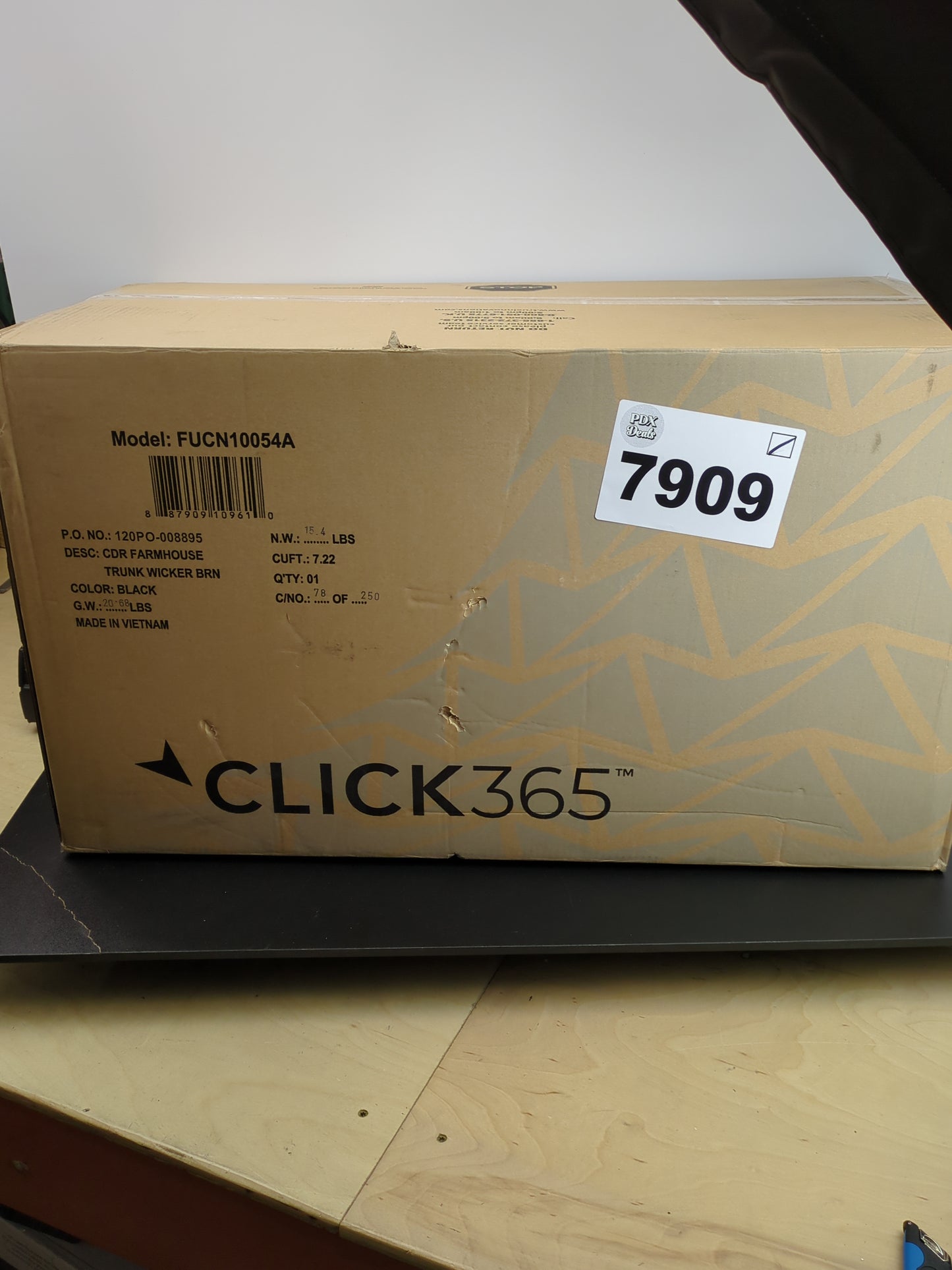 Click365 Storage Trunk, Farmhouse Style, Extra Large (33â€), Deep, Woven Wicker Chest With Metal Frame, 2 Handles, Flip Top Lid and Stay Open Safety Hinges, Sustainable Eco Material, Rustic Brown - Retail $138