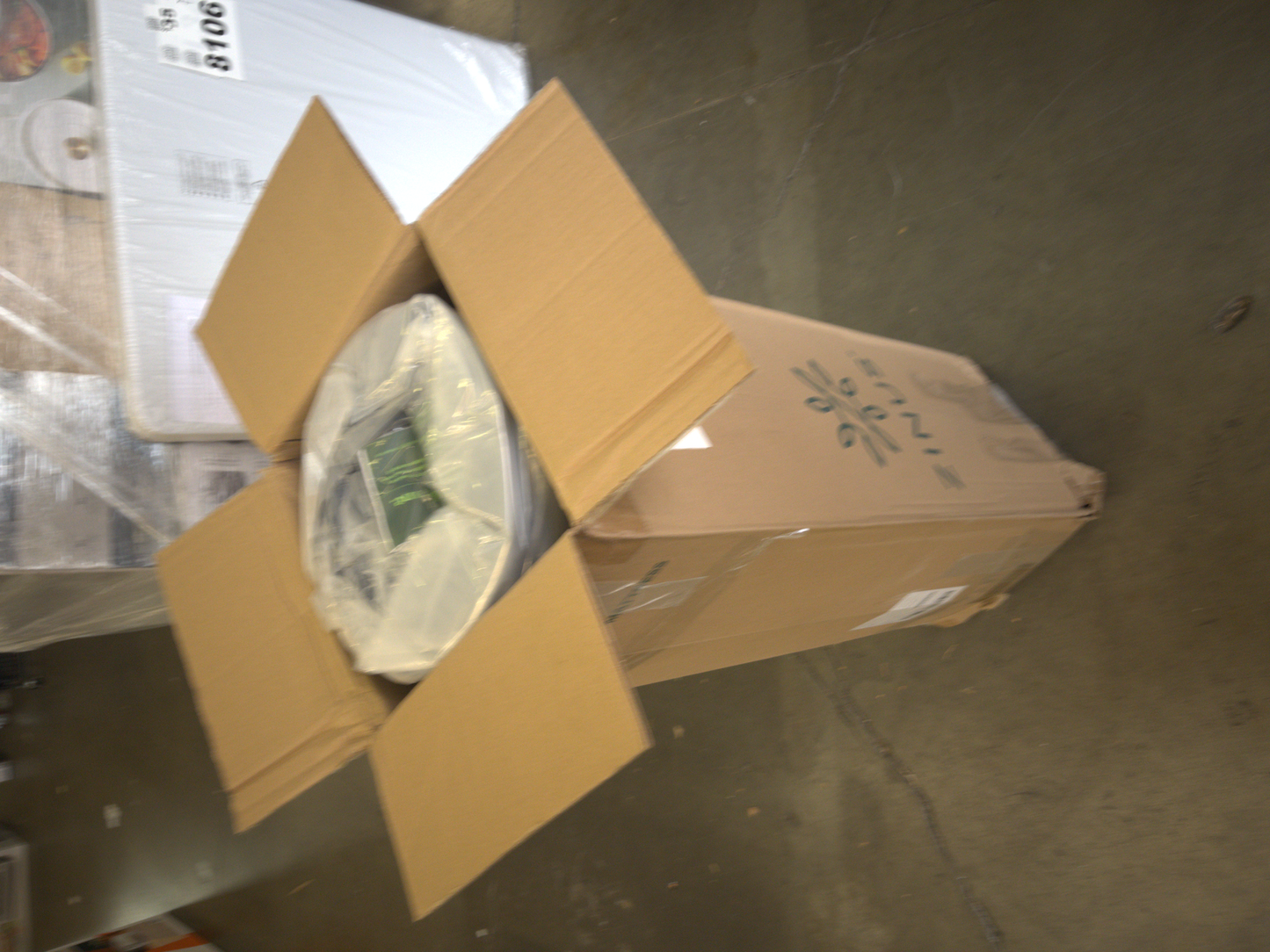 NEW - ZINUS TWIN 10 Inch Cooling Comfort Hybrid Mattress [New Version], Twin, Fiberglass Free, Medium Firm Feel, Motion Isolation, Certified Safe Foams & Fabric, Mattress in A Box - Retail $205