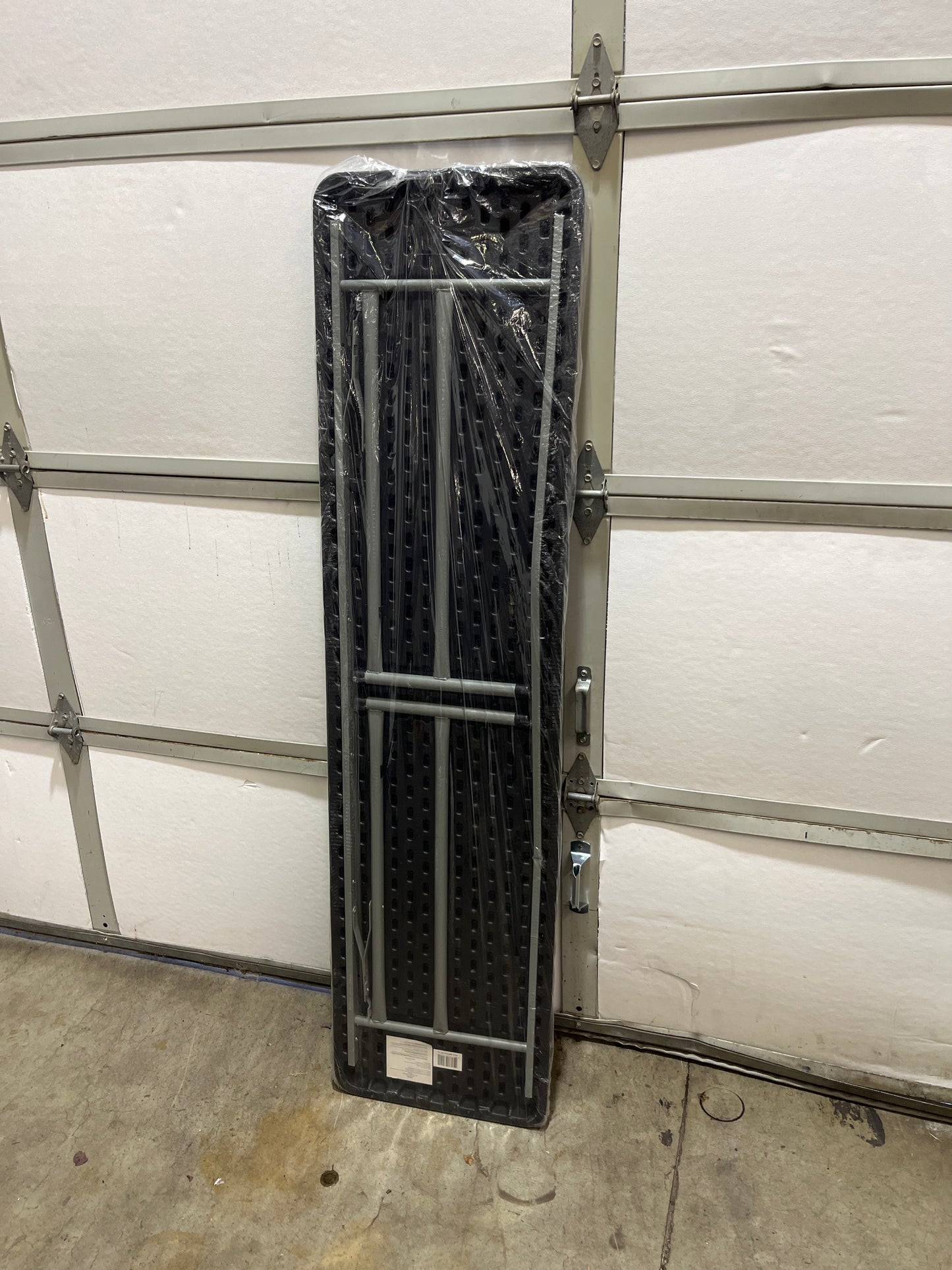 Flash Furniture Kathryn 6' Plastic Folding Training and Event Table, Rectangular Folding Training Table with 220-lb. Static Weight Capacity, Black - Retail $91