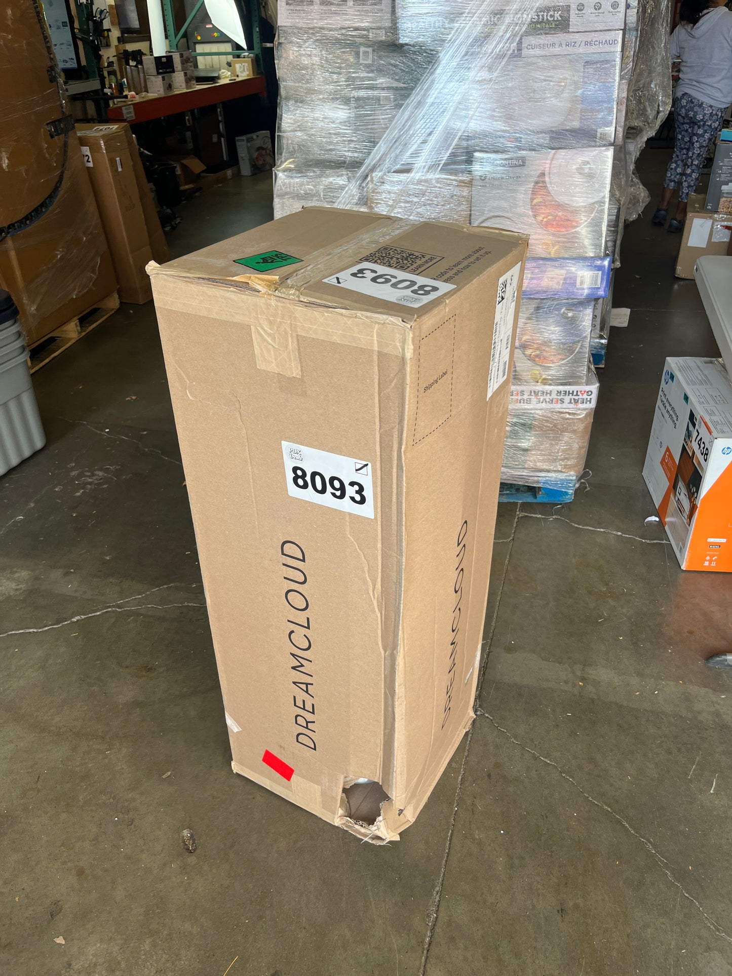 DreamCloud 14" Twin Mattress - Luxury Hybrid Gel Memory Foam - 365 Night Trial - 7 Premium Pressure-Relieving Layers - Forever Warranty - CertiPUR-US Certified - Retail $369