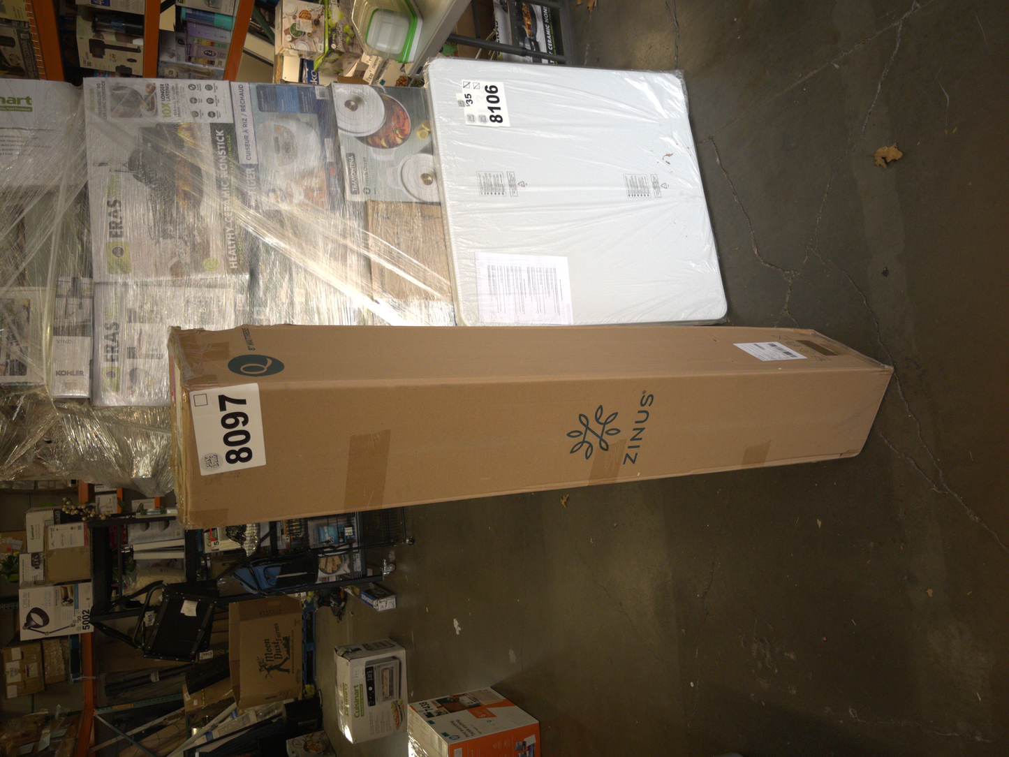 NEW - ZINUS QUEEN 8 Inch Green Tea Cooling Memory Foam Mattress [New Version], Queen, Fiberglass Free, Medium Firmness, Cooling Gel Foam, Certified Safe Foams & Fabric, Mattress in A Box - Retail $245