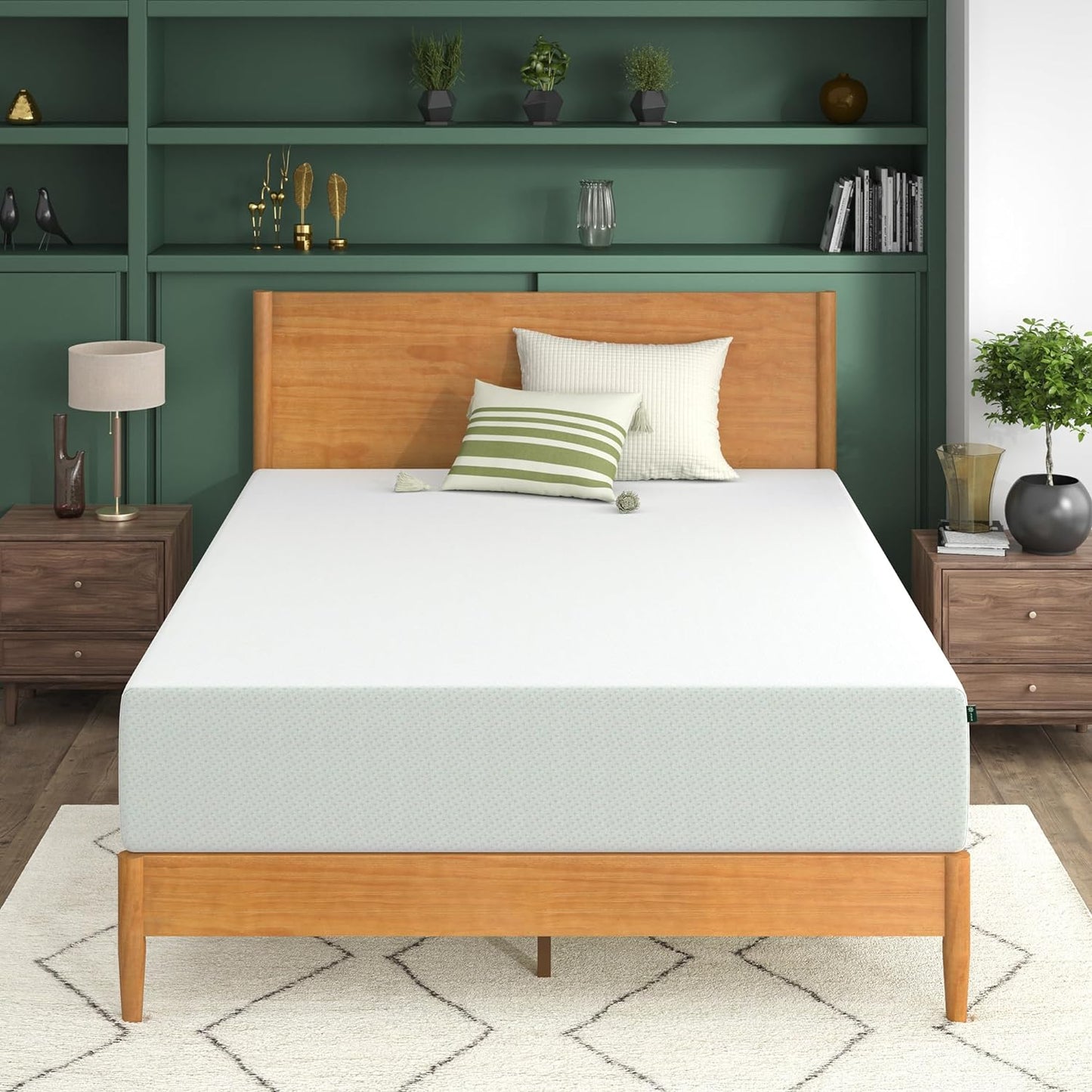 NEW - ZINUS 12 Inch CALI KING Green Tea Memory Foam Mattress, Fiberglass Free, Patented Custom Contour Support, Sturdy Base Foam, CertiPUR-US Certified, Bed-in-a-box, California King, White - (Old Version) - Retail $419