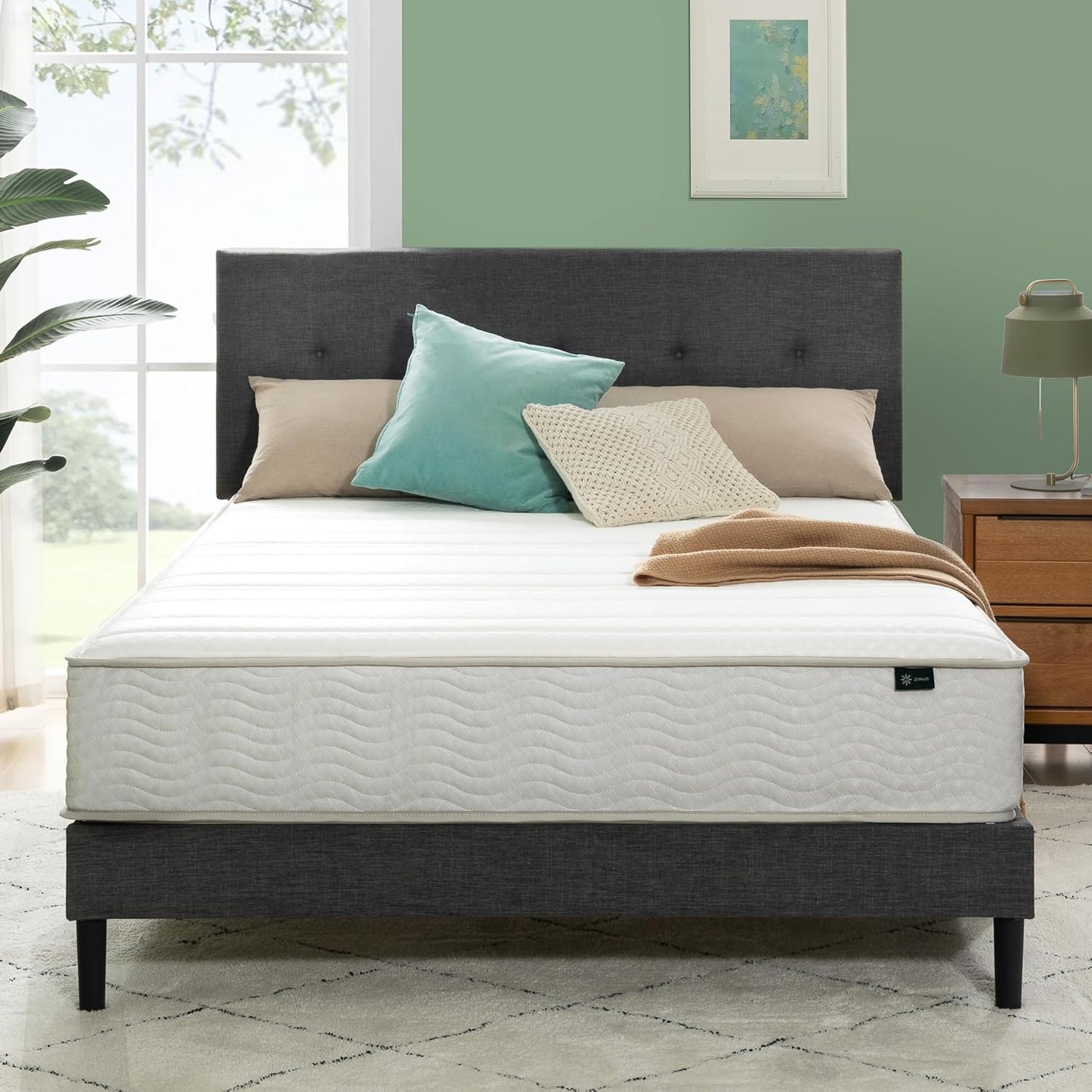 NEW - ZINUS QUEEN 10 Inch Foam and Spring Hybrid Mattress [New Version], Queen, Fiberglass Free, Medium Firmness, Durable Support, Certified Safe Foams & Fabric, Mattress in A Box - Retail $229