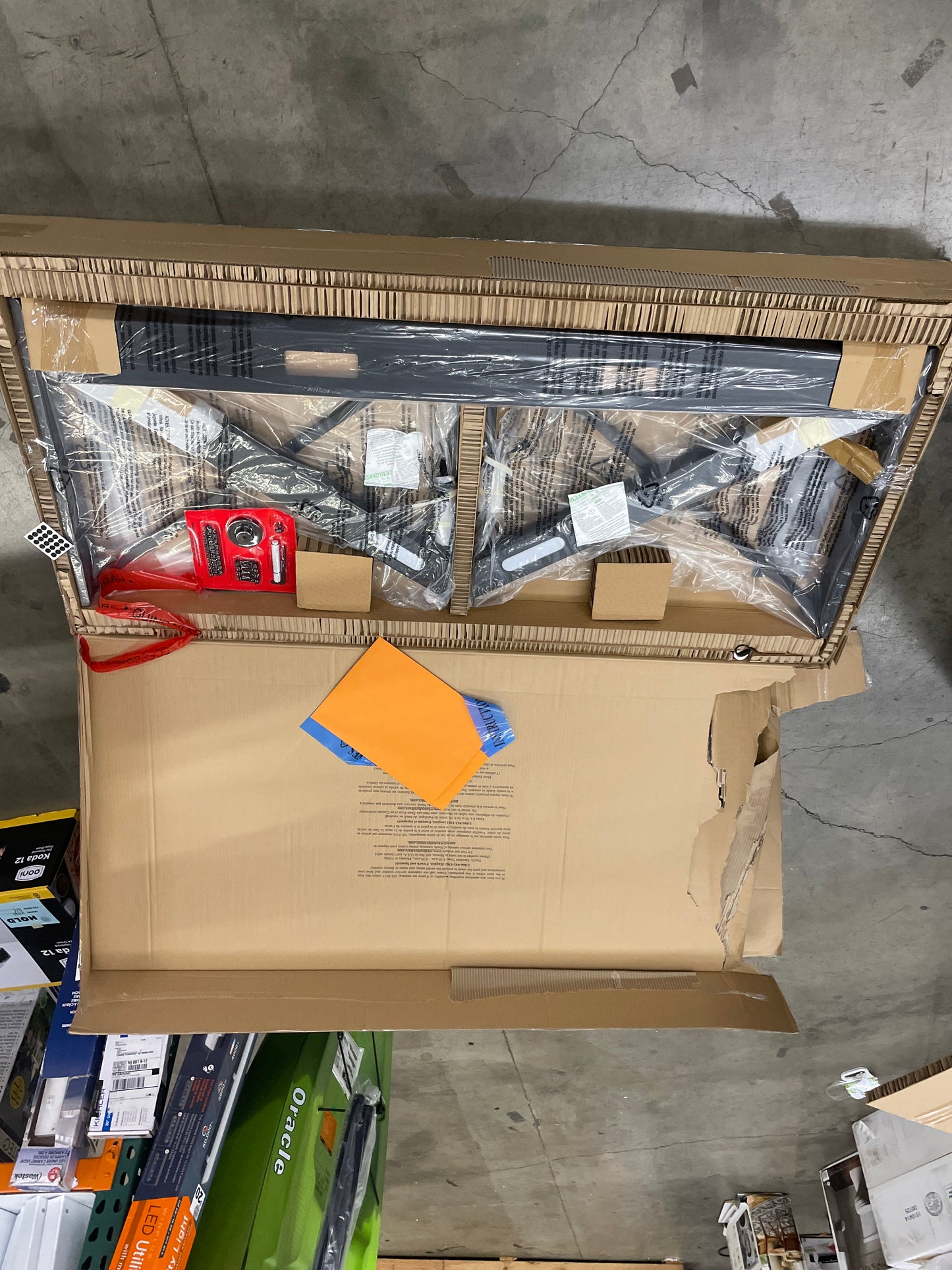 DPS RADIUS 60" GAMING DSK - Retail $199