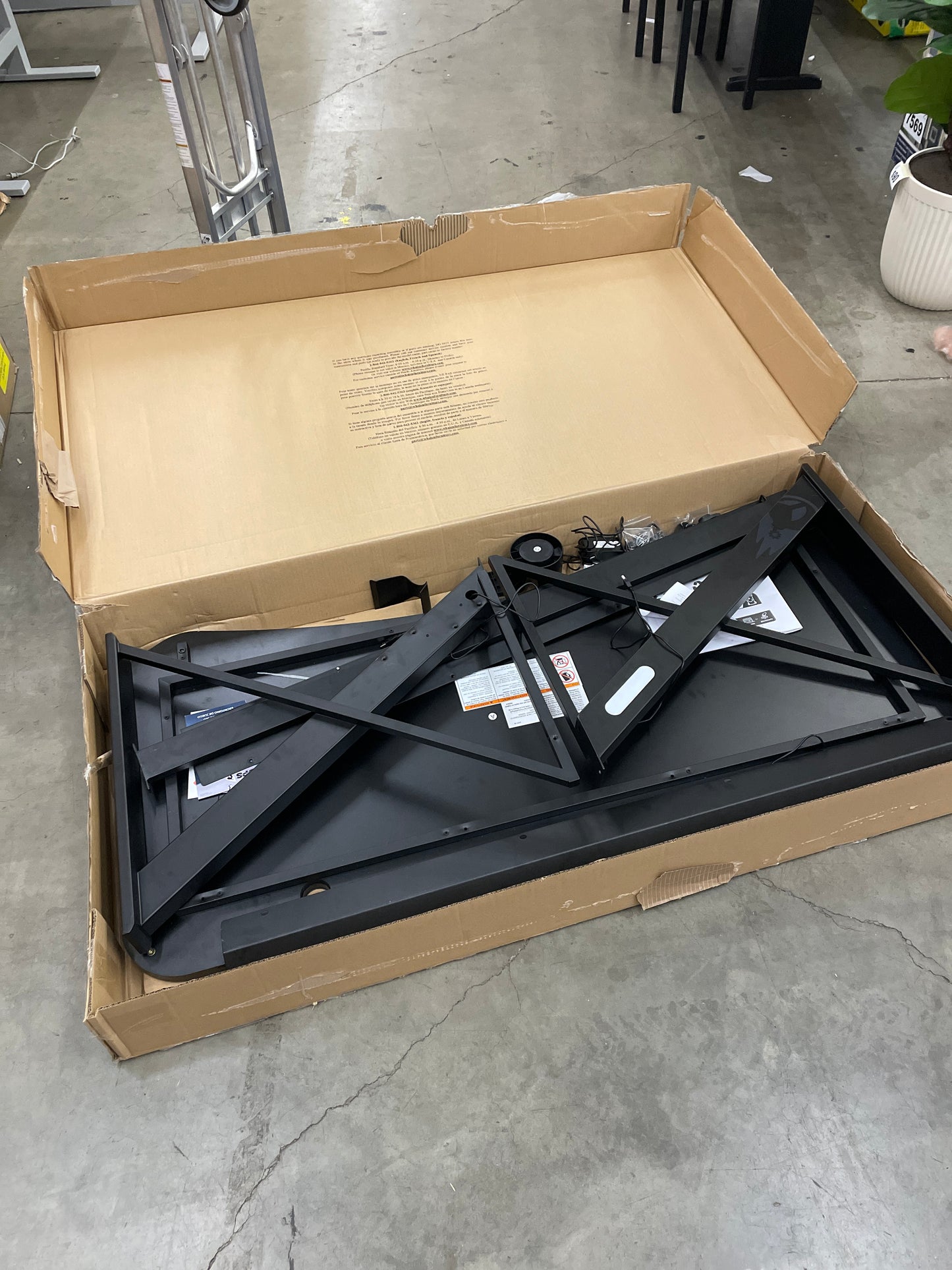 DPS Radius 60” Gaming Desk - Retail $349