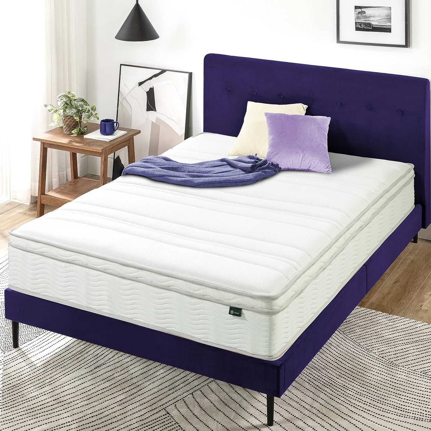 NEW - Zinus 12 Inch Foam and Spring Mattress / CertiPUR-US Certified Foams / Mattress-in-a-Box, Queen