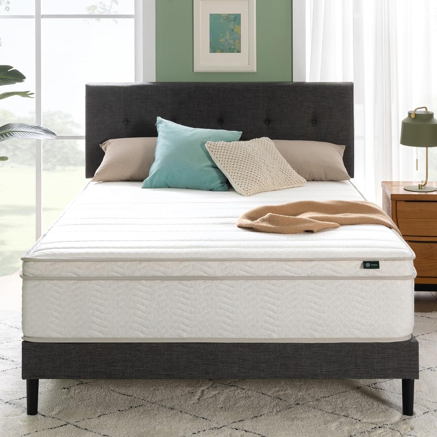 NEW - Zinus 12 Inch QUEEN Foam and Spring Hybrid Mattress [New Version], Queen, Fiberglass Free, Medium Firmness, Durable Support, Certified Safe Foams & Fabric, Mattress in A Box - Retail $200