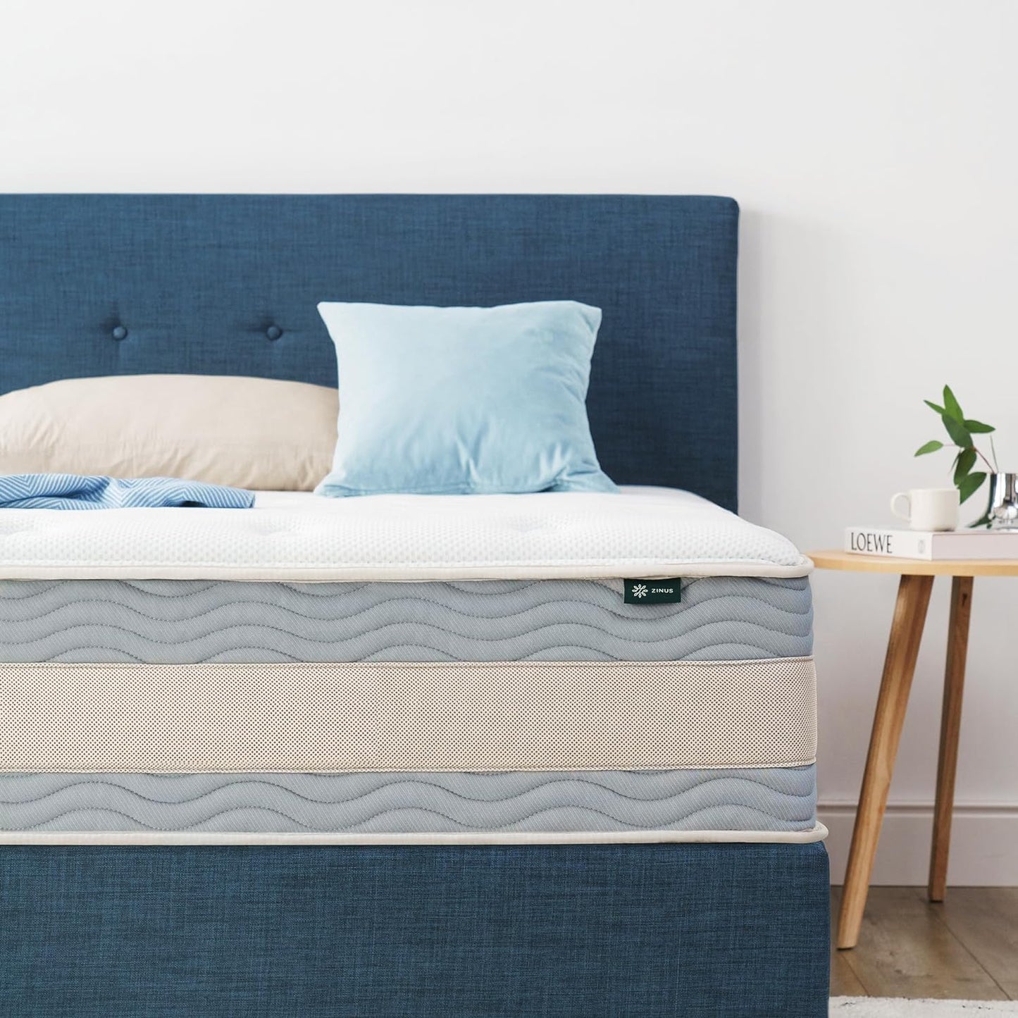 NEW - Zinus 12 Inch KING Cooling Comfort Support Hybrid Mattress [New Version], Fiberglass Free, Medium Plush, Cooling Motion Isolation, Certified Safe Foams & Fabric, Bed-in-A-Box, King - Retail $400