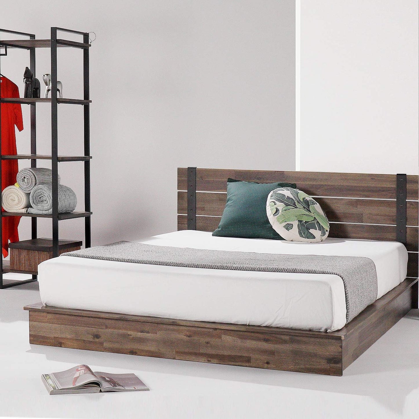 NEW - ZINUS Brock Metal and Wood Platform Bed Frame, Solid Acacia Wood Mattress Foundation, No Box Spring Needed, Easy Assembly, King - Retail $530