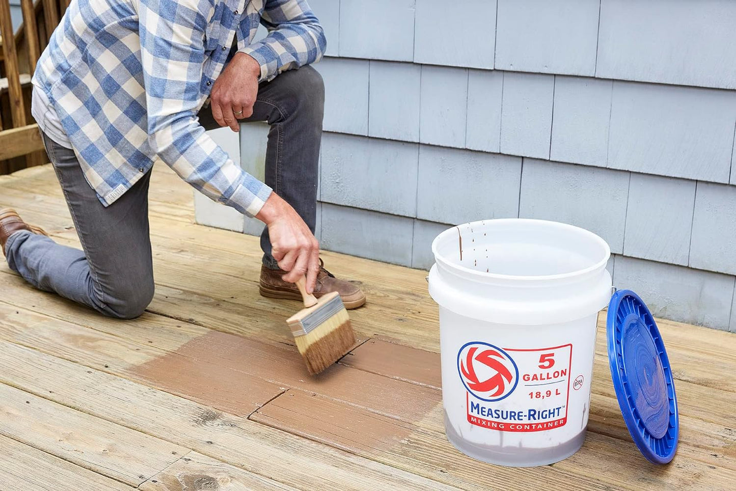 NEW - United Solutions 5 Gallon Measure Right Bucket with Graduated Marking in Gallon and Liters, 2 Pack - Retail $19