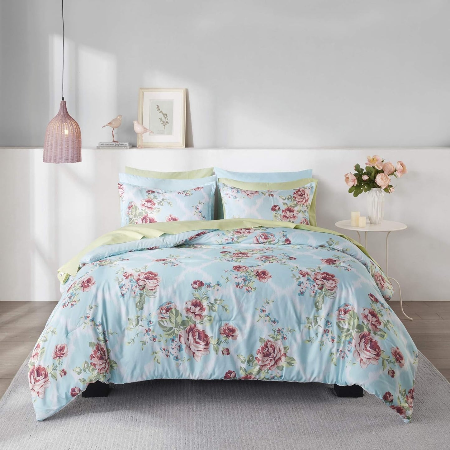 NEW - Comfort Spaces Bed in A Bag FULL - Trendy Casual Design Cozy Comforter with Complete Sheet Set with Side Pocket, All Season Cover, Matching Shams, Natalie, Floral Blue 9 Piece - Retail $56