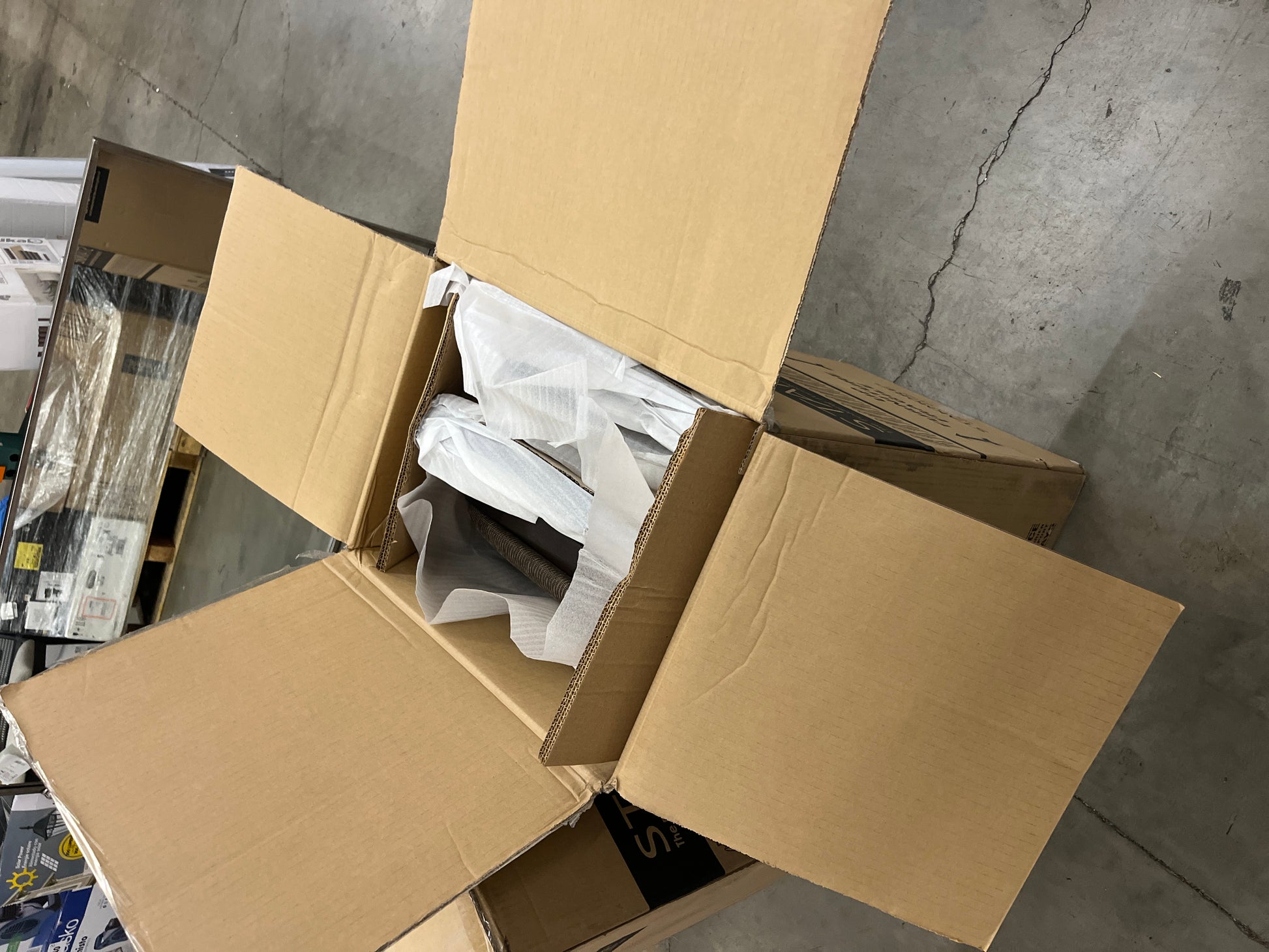 STAKMORE FOLDING CHAIR - Retail $99