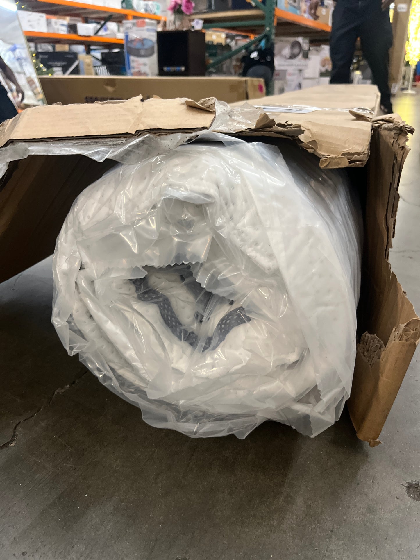 Vesgantti King Mattress, 10 Inch Hybrid King Size Mattress in a Box, King Bed Mattress with Memory Foam and Pocket Spring, Ergonomic Design & Pressure Relief, Medium Firm Feel, 76"*80"*10" - Retail $319