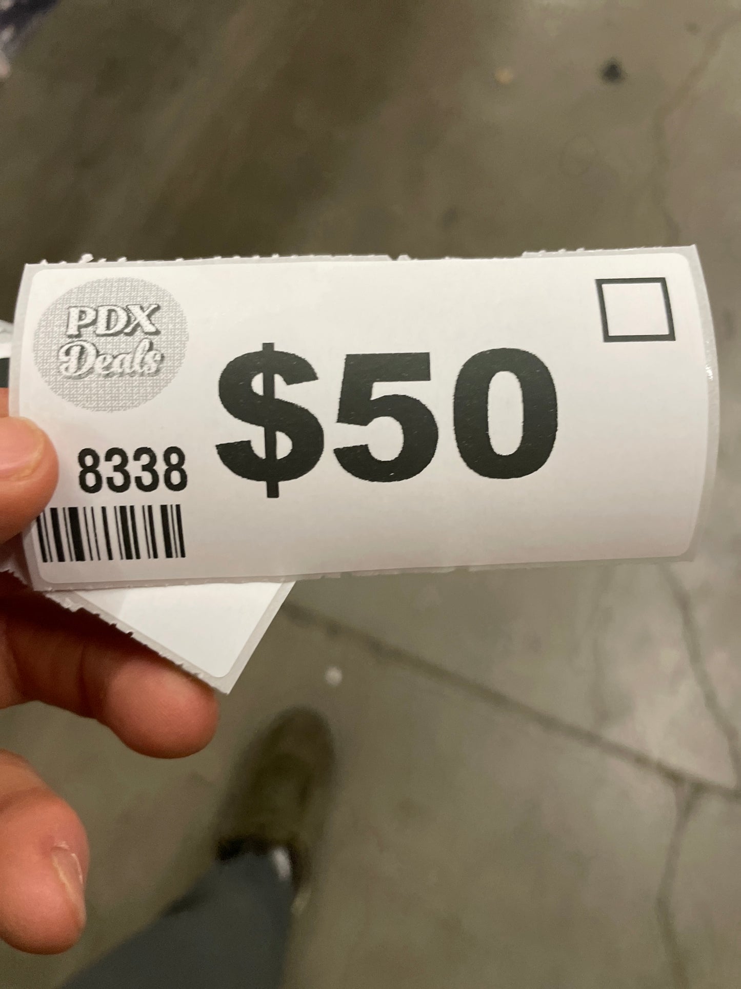 NEW - Artika Romy 28" LED Lighted Wall Mirror with Defogger - Retail $90