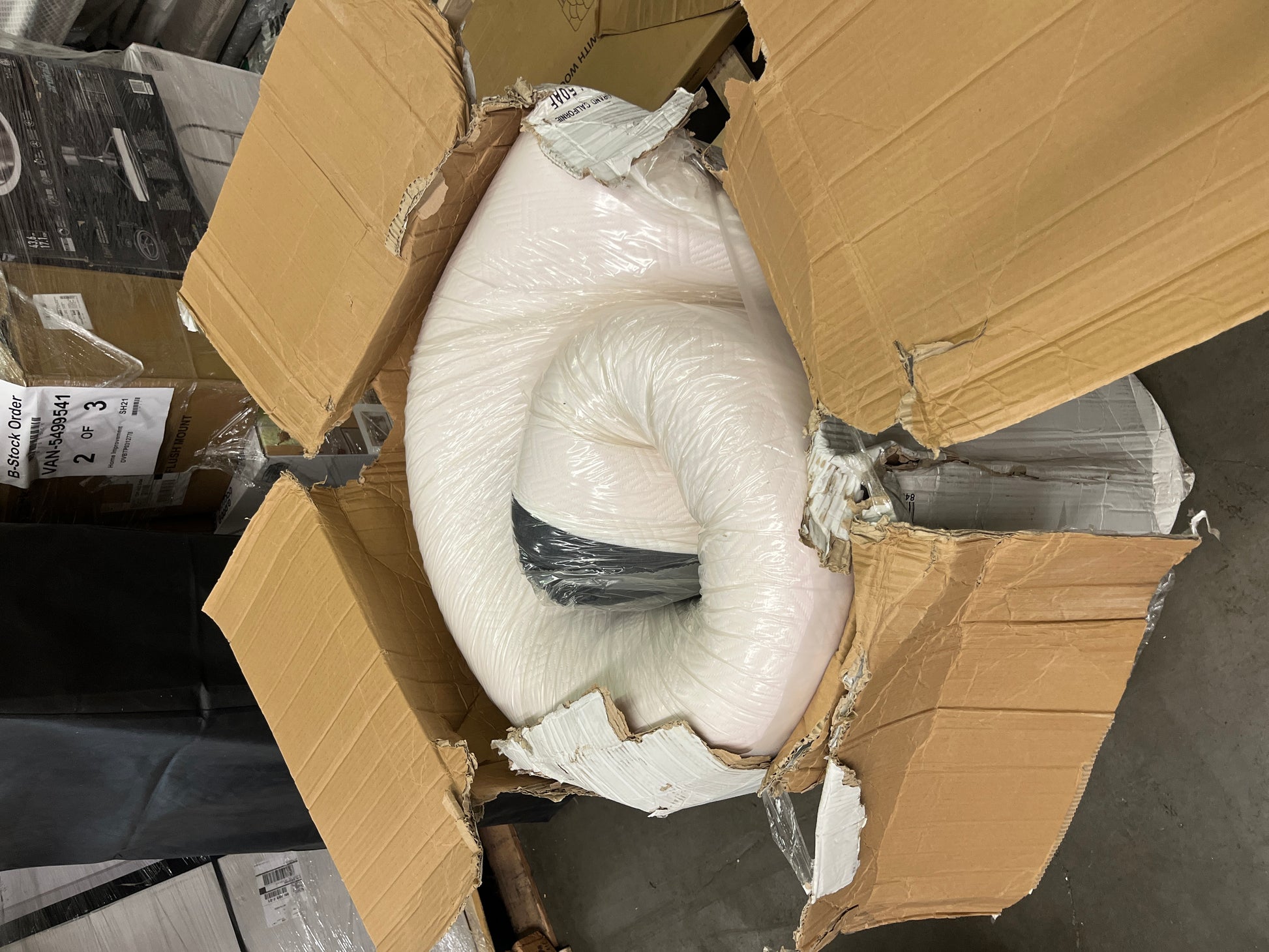 LUCID 14 Inch Memory Foam Mattress - Plush Feel - Memory Foam Infused with Bamboo Charcoal and Gel - Temperature Regulating - Pressure Relief - Breathable - Premium Support - California King Size - Retail $649