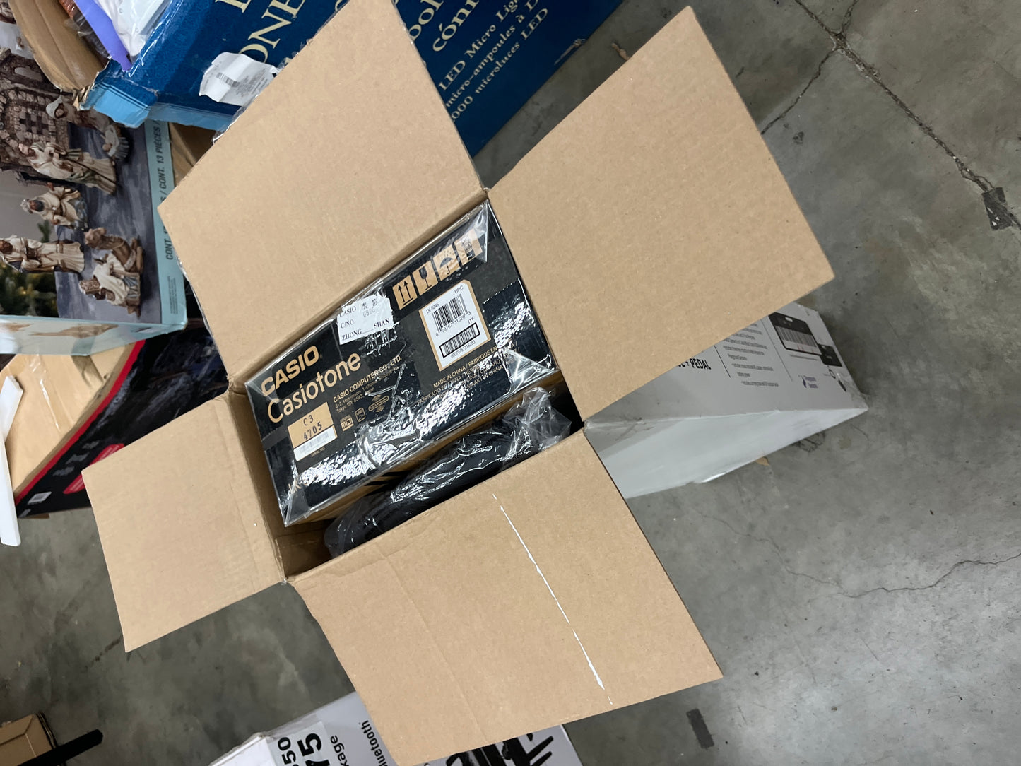 CASIOTONE 61-KEY KEYBOARD - Retail $199