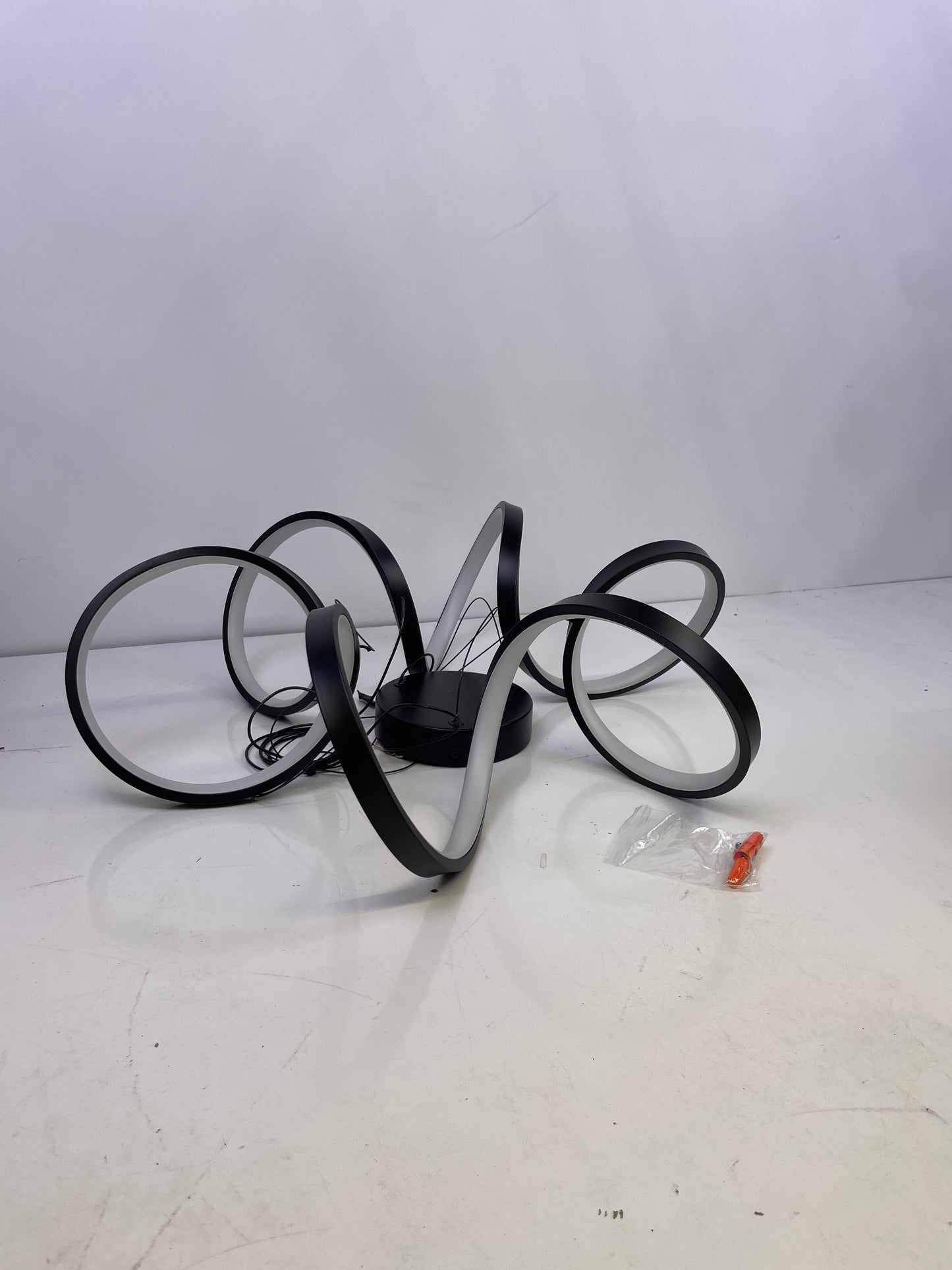 ARTIKA SWIRL RIBBON BLK - Retail $89