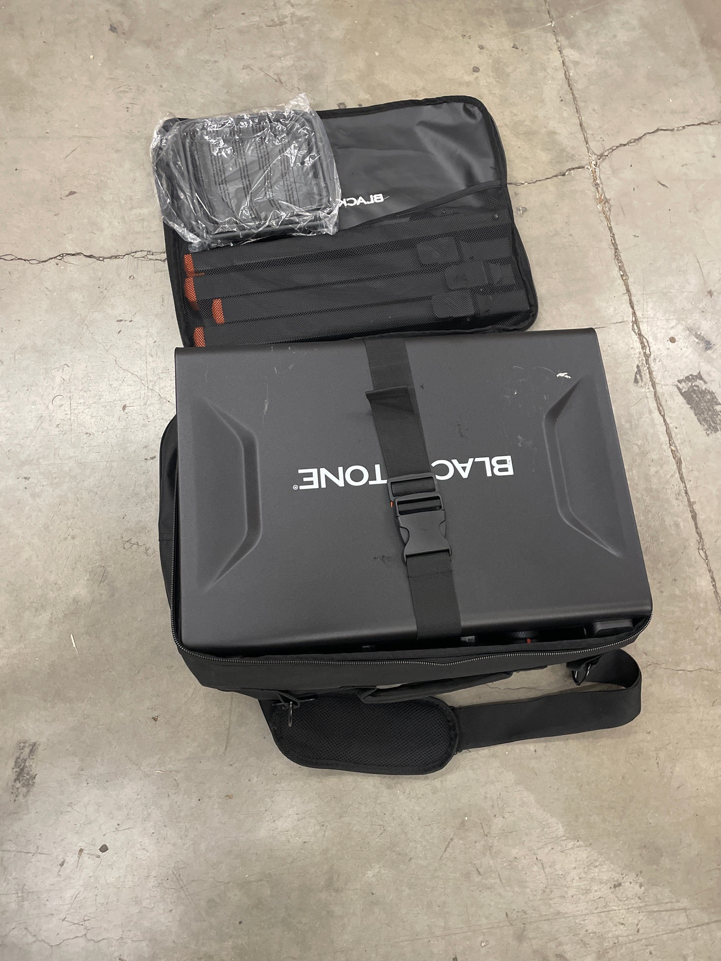 Blackstone 20in Camping Griddle Kit with Stand