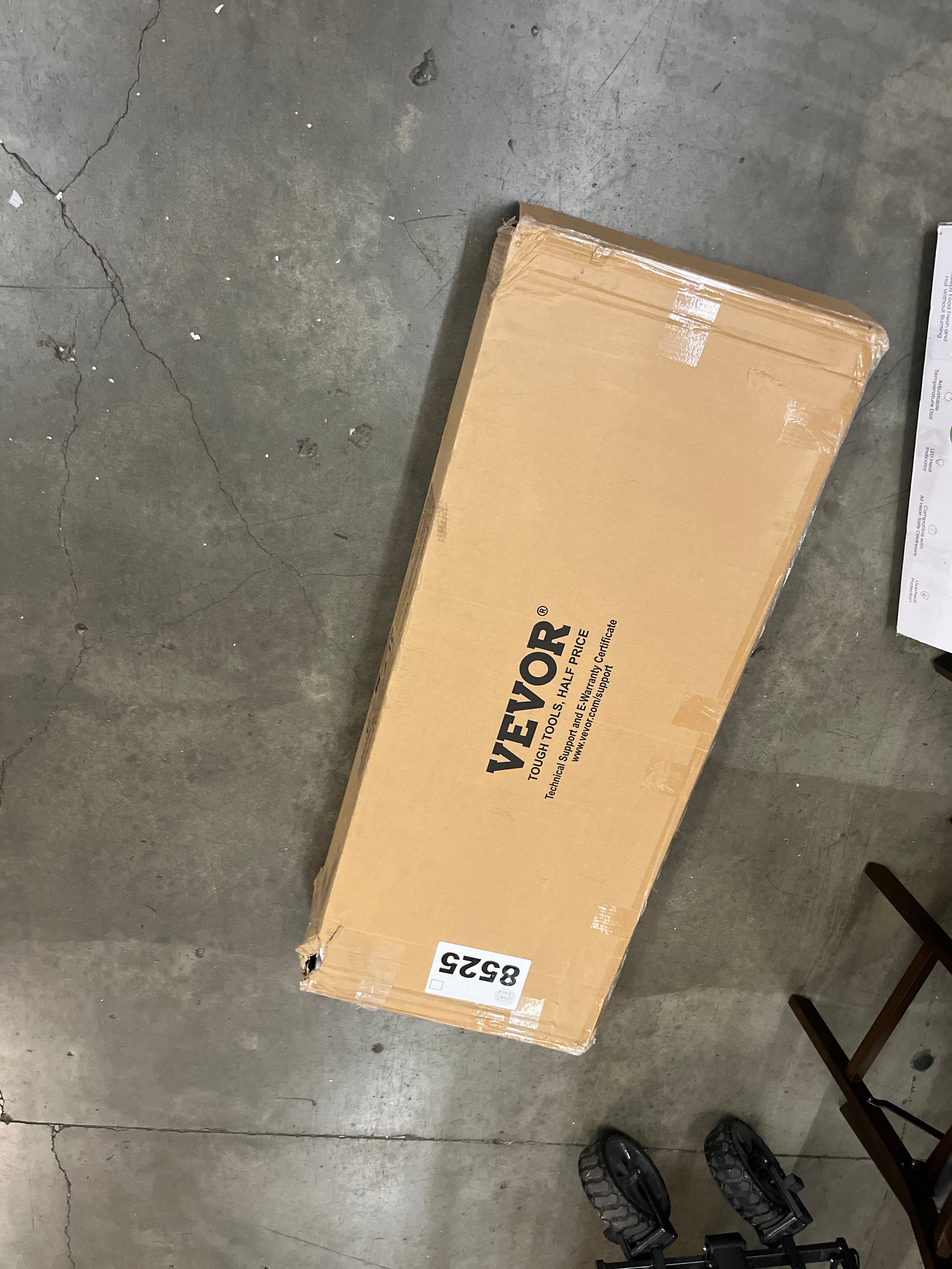 VEVOR 6 Drawer Rattan Dresser, Boho Dresser, Rattan Chest of Drawers with Spacious Storage, Natural Rattan Dresser for Bedroom, Living Room & Hallway,Rattan Nightstand with Sturdy Handles&Legs, Brown - Retail $209