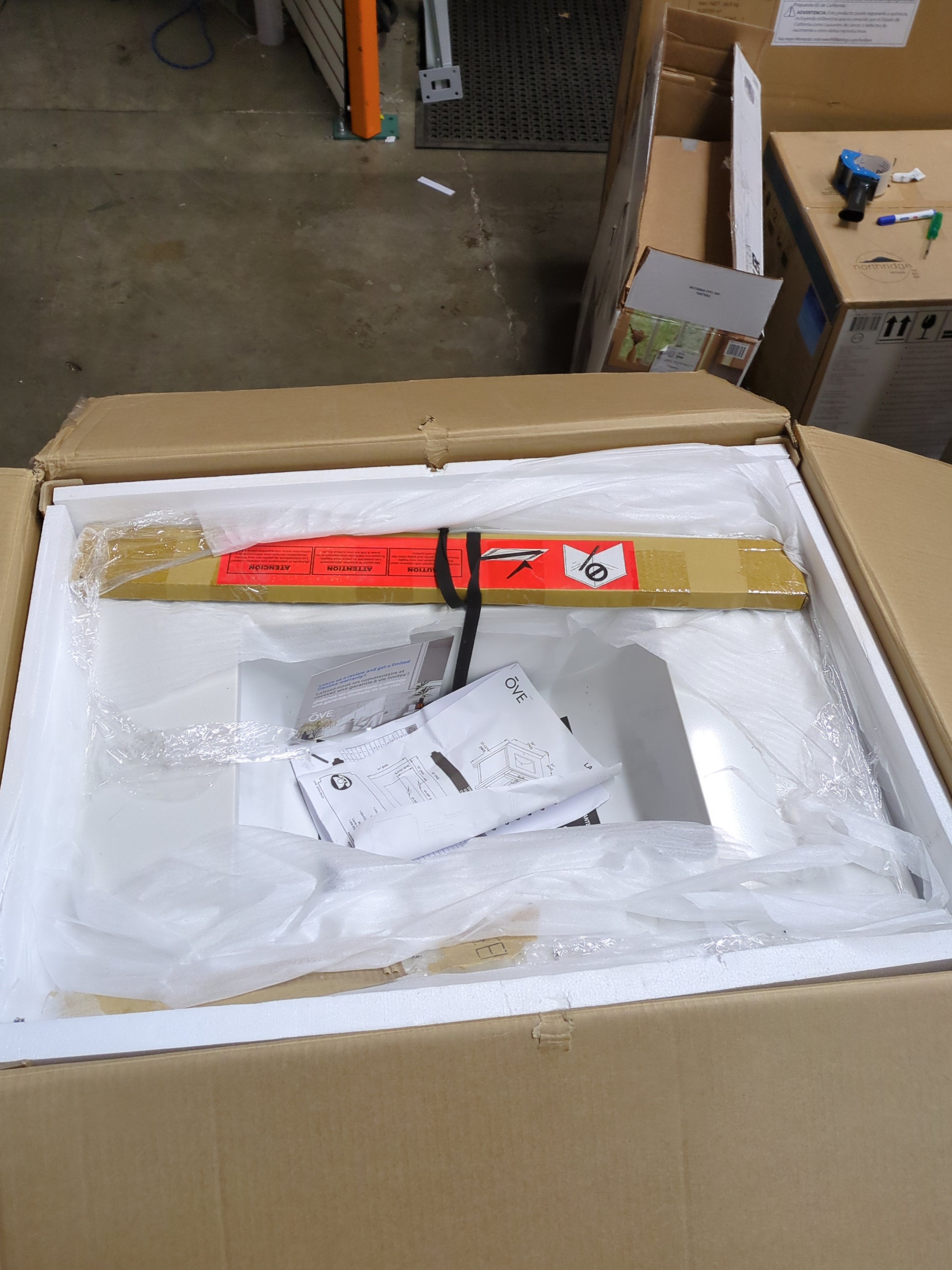 LAKEVIEW 30" VANITY BLUE - Retail $649