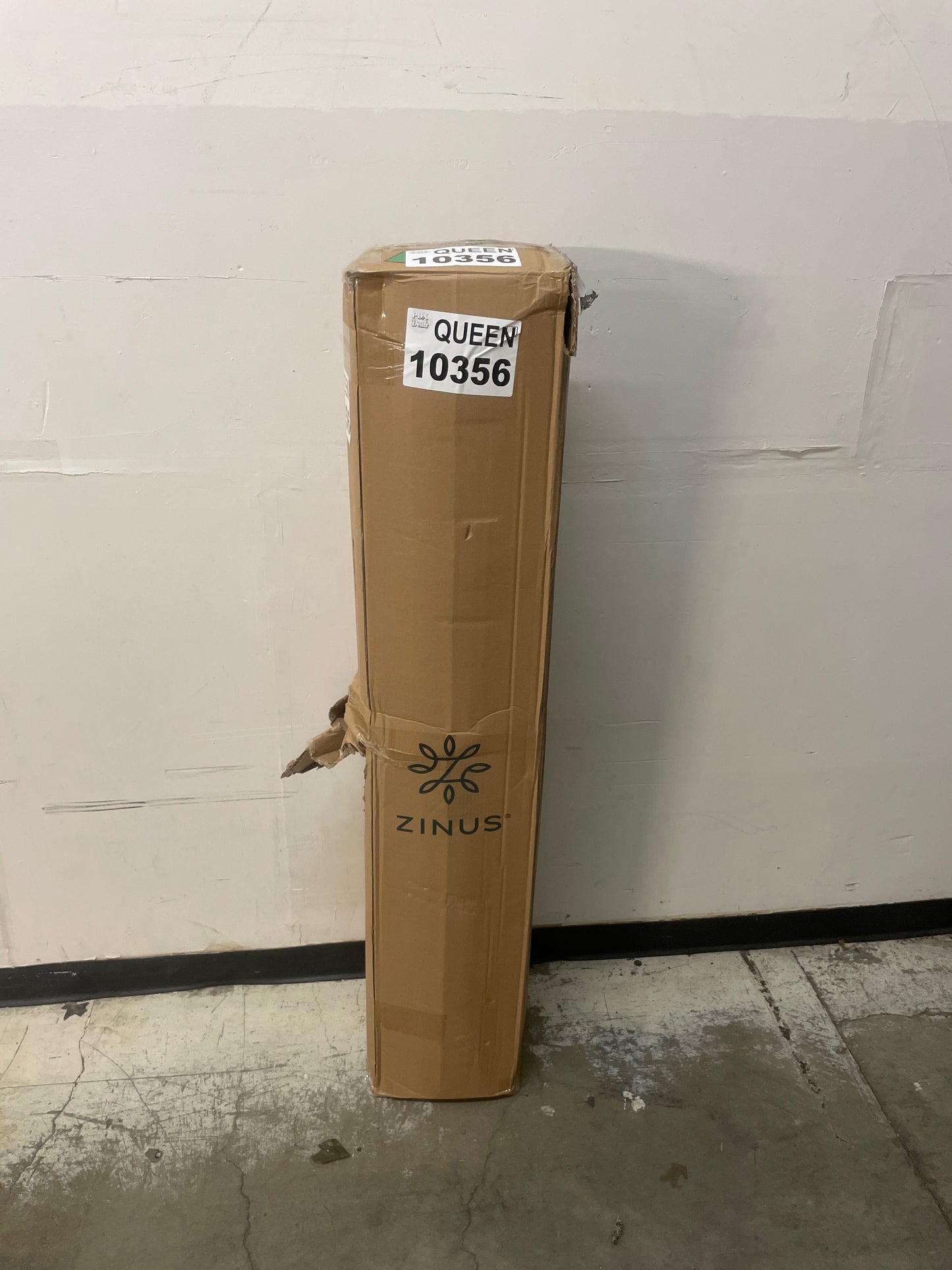 NEW - ZINUS 12 Inch QUEEN Cooling Essential Memory Foam Mattress, Fiberglass Free, Medium Feel, Cooling Airflow - Retail $300