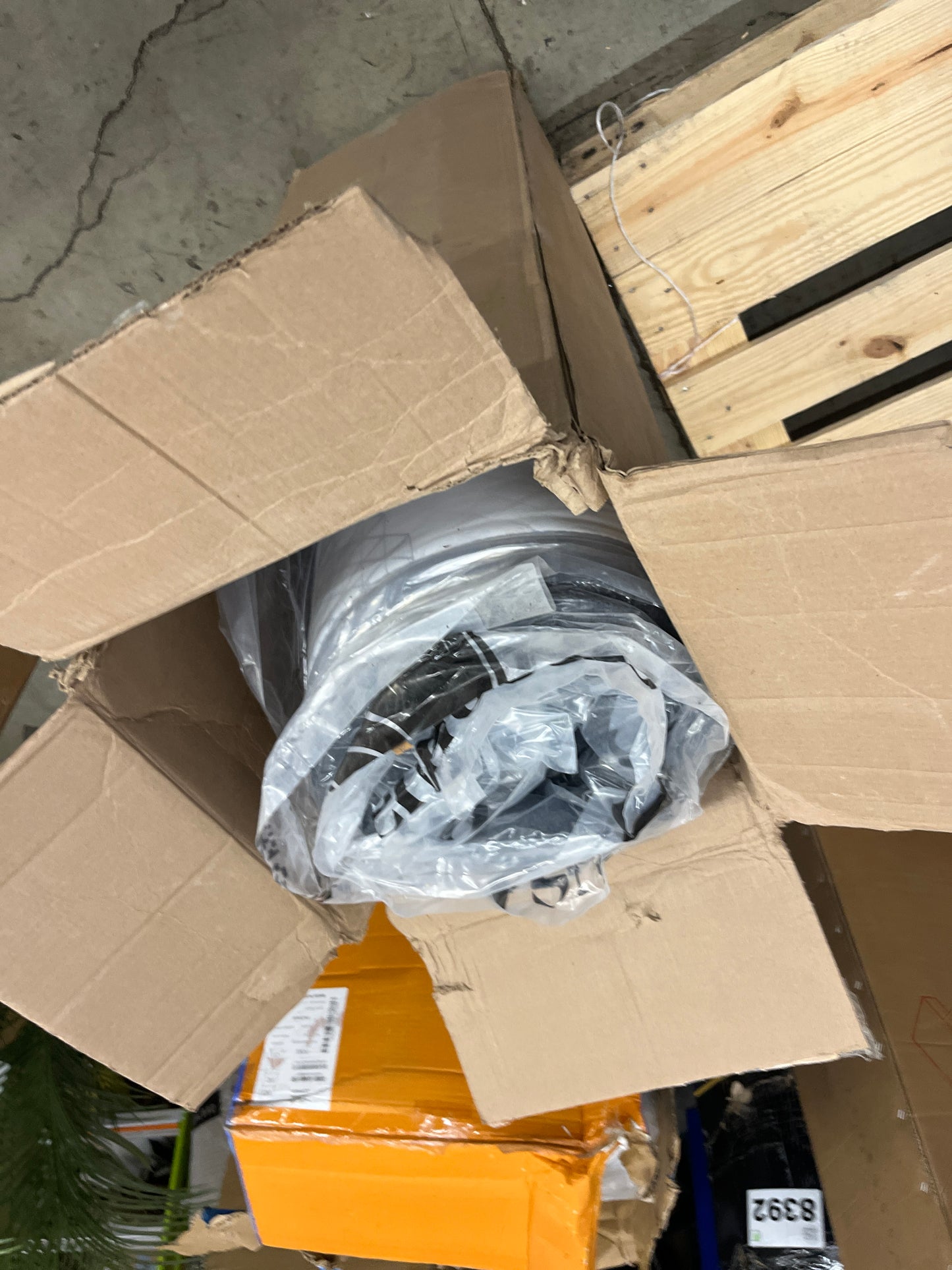 Ottomanson 9" Twin Mattress in a Box Made in USA, Medium-Firm Mattress, Hybrid Mattress Cool Improved Airflow with Edge to Edge Pocket Coil, Bed in A Box, Ottopedic - Retail $138